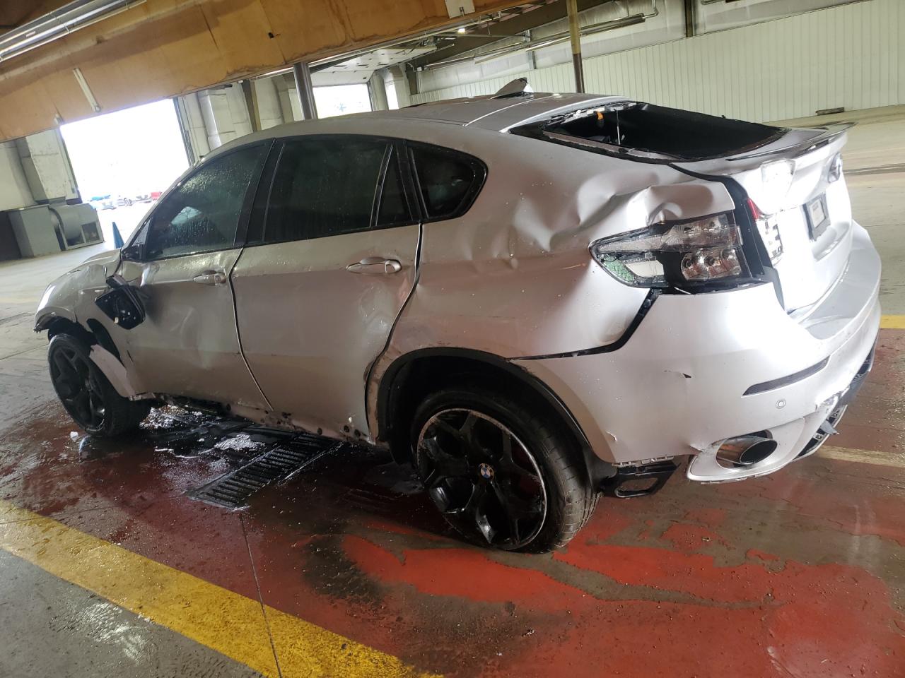 2013 Bmw X6 Xdrive35i Silver vin: 5UXFG2C51DL786662 Damage: Left Qtr Panel, Severe Damage, Replacement Required