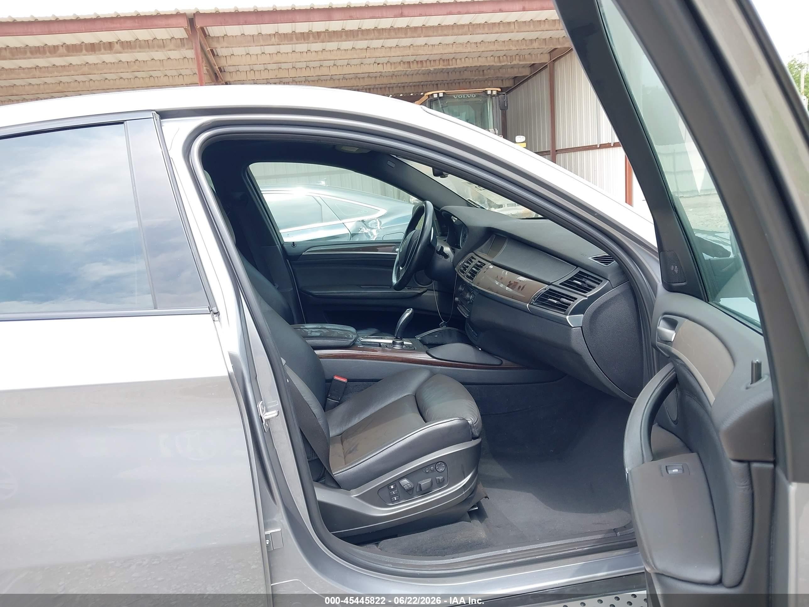 2014 Bmw X6 Xdrive35i Silver vin: 5UXFG2C51E0C44483
