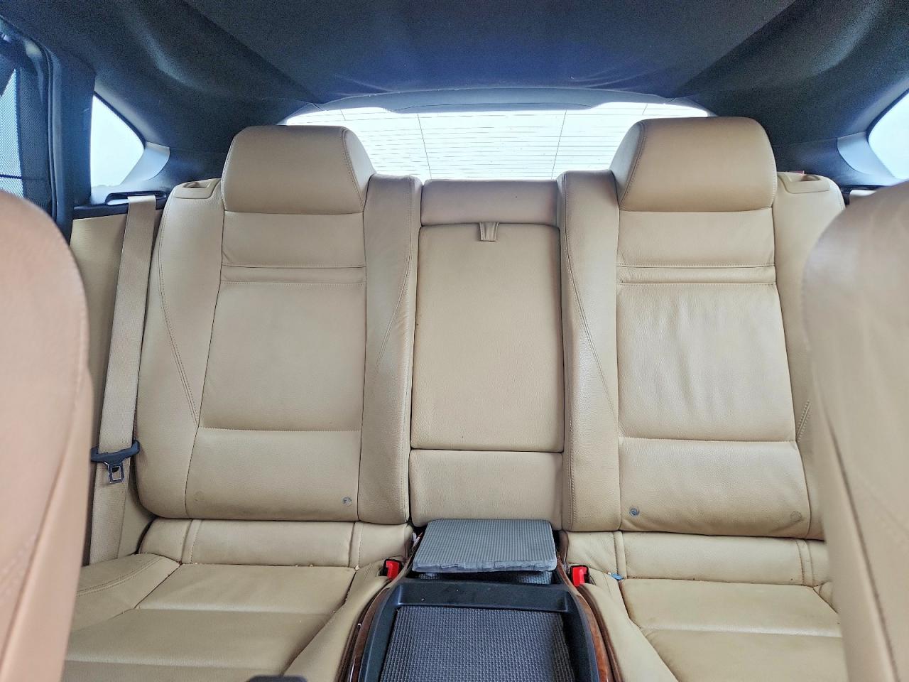 2011 Bmw X6 Xdrive35i Черный vin: 5UXFG2C52BLX05827