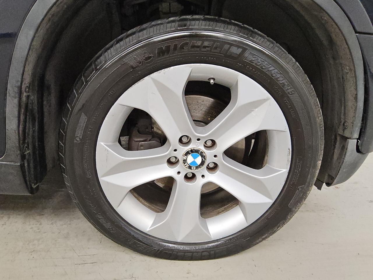 2012 Bmw X6 Xdrive35i Blue vin: 5UXFG2C58CL781053 Damage: Right Front Wheel, Curb Rash, 7 To 8 Inches