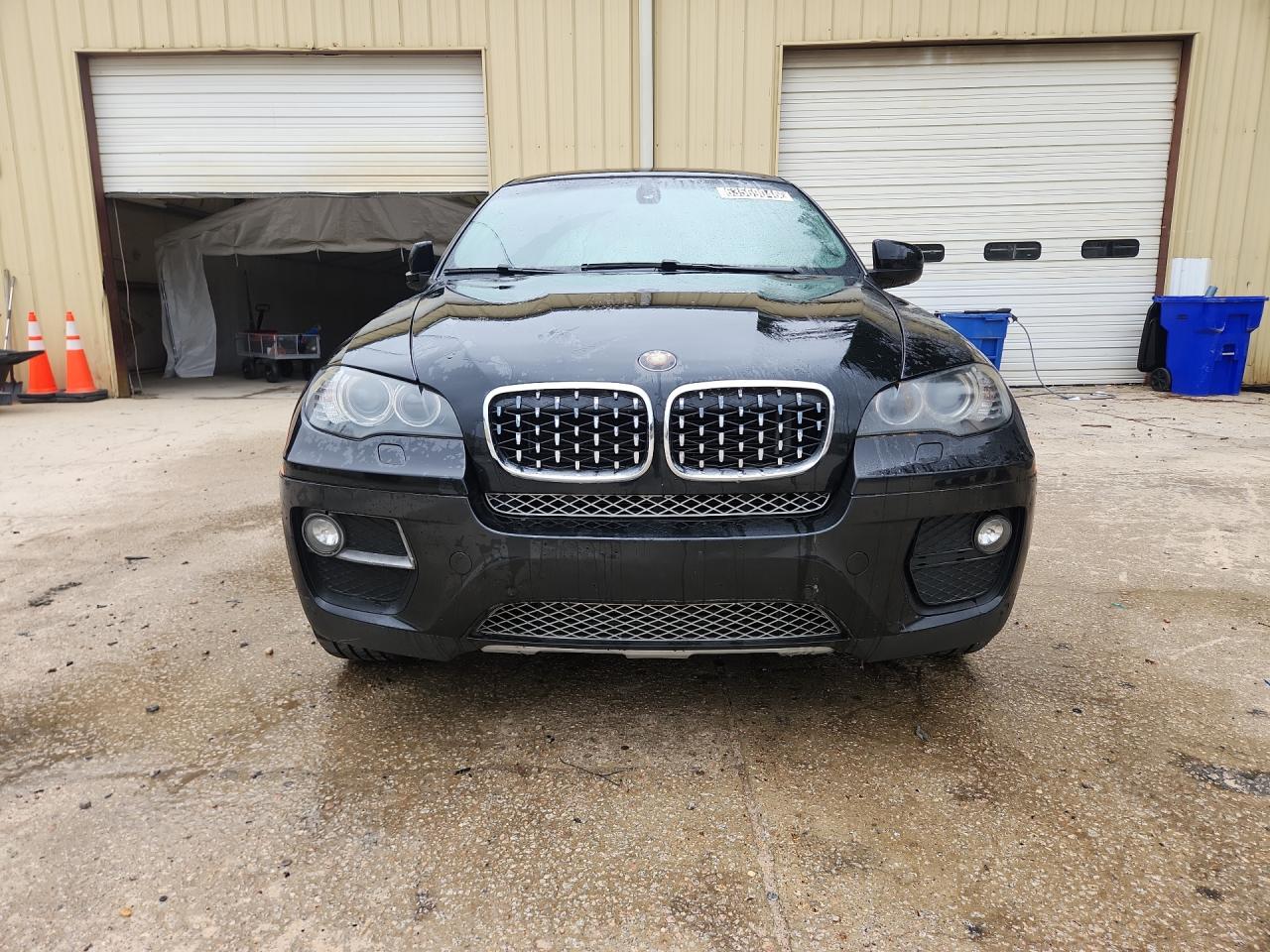 2013 Bmw X6 Xdrive35i Black vin: 5UXFG2C5XDL783386 Damage: Front Emblem, Faded, Replacement Required