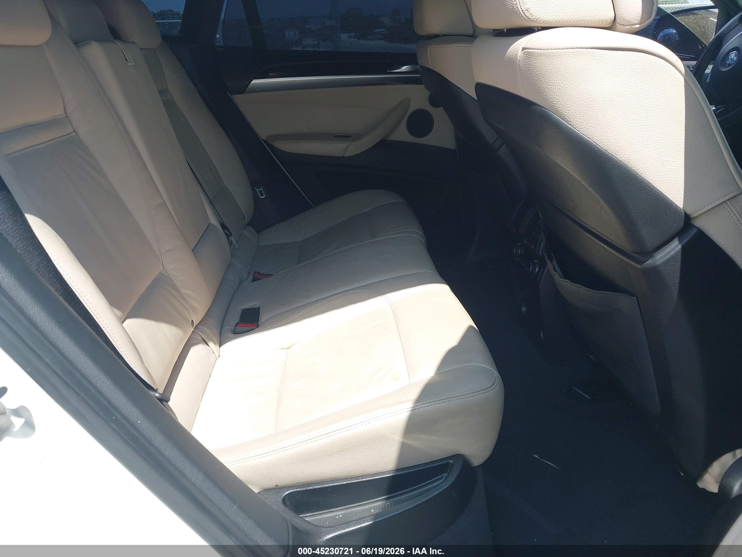 2012 Bmw X6 Xdrive50i White vin: 5UXFG8C53CL590269
