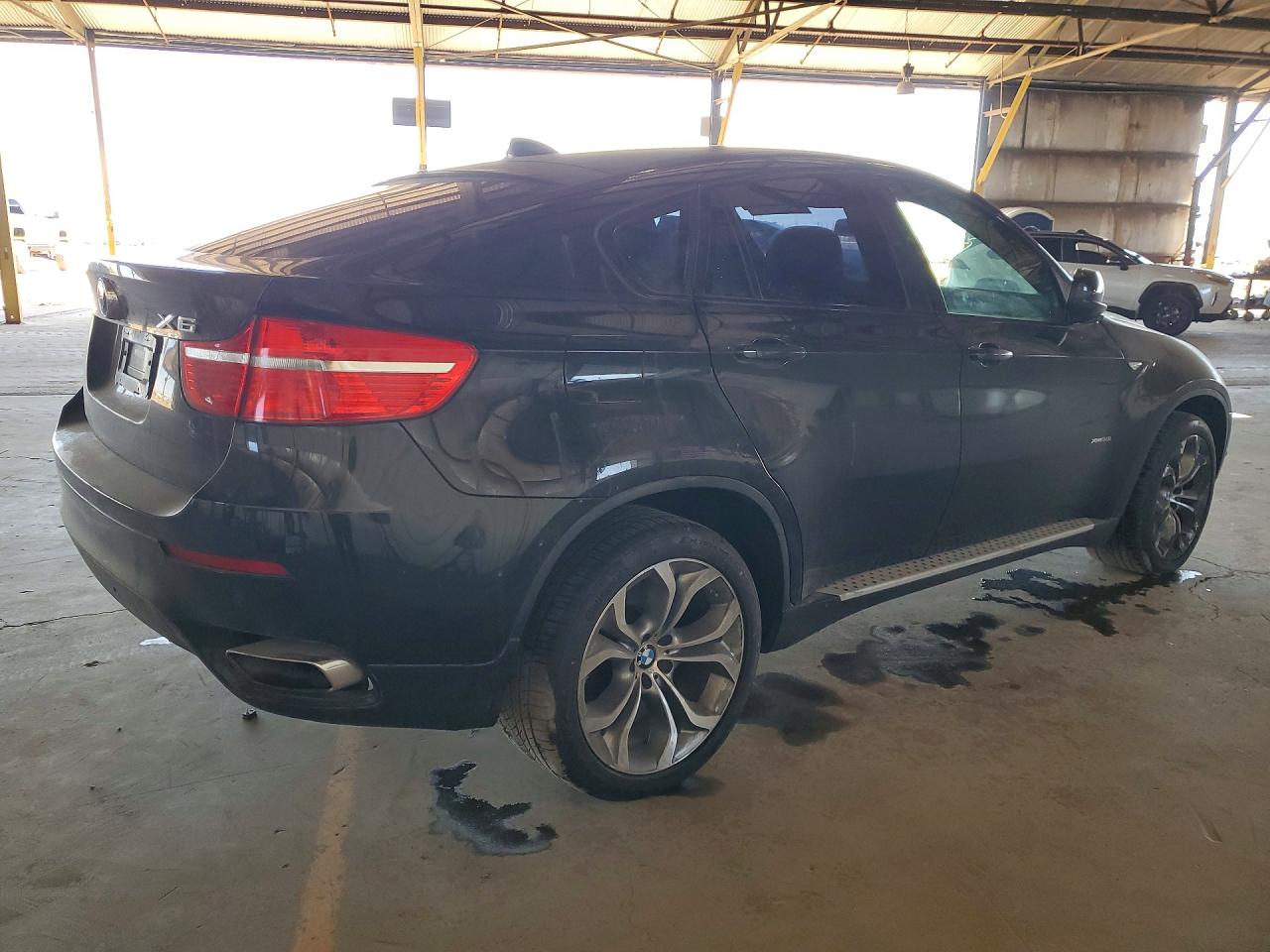 2011 Bmw X6 Xdrive50i Черный vin: 5UXFG8C54BLZ96558