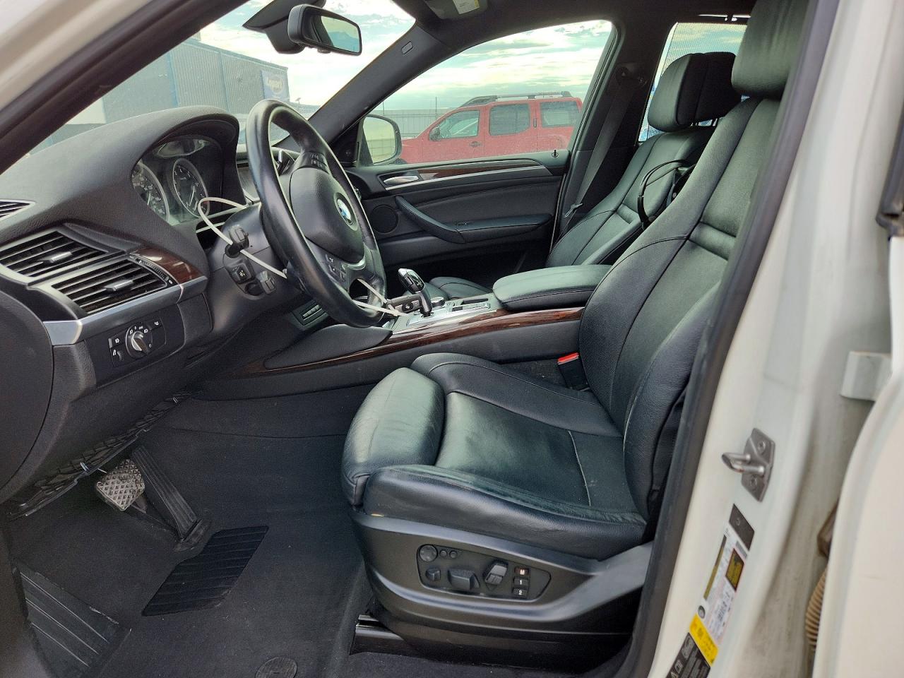 2012 Bmw X6 Xdrive50i White vin: 5UXFG8C55CLZ97056