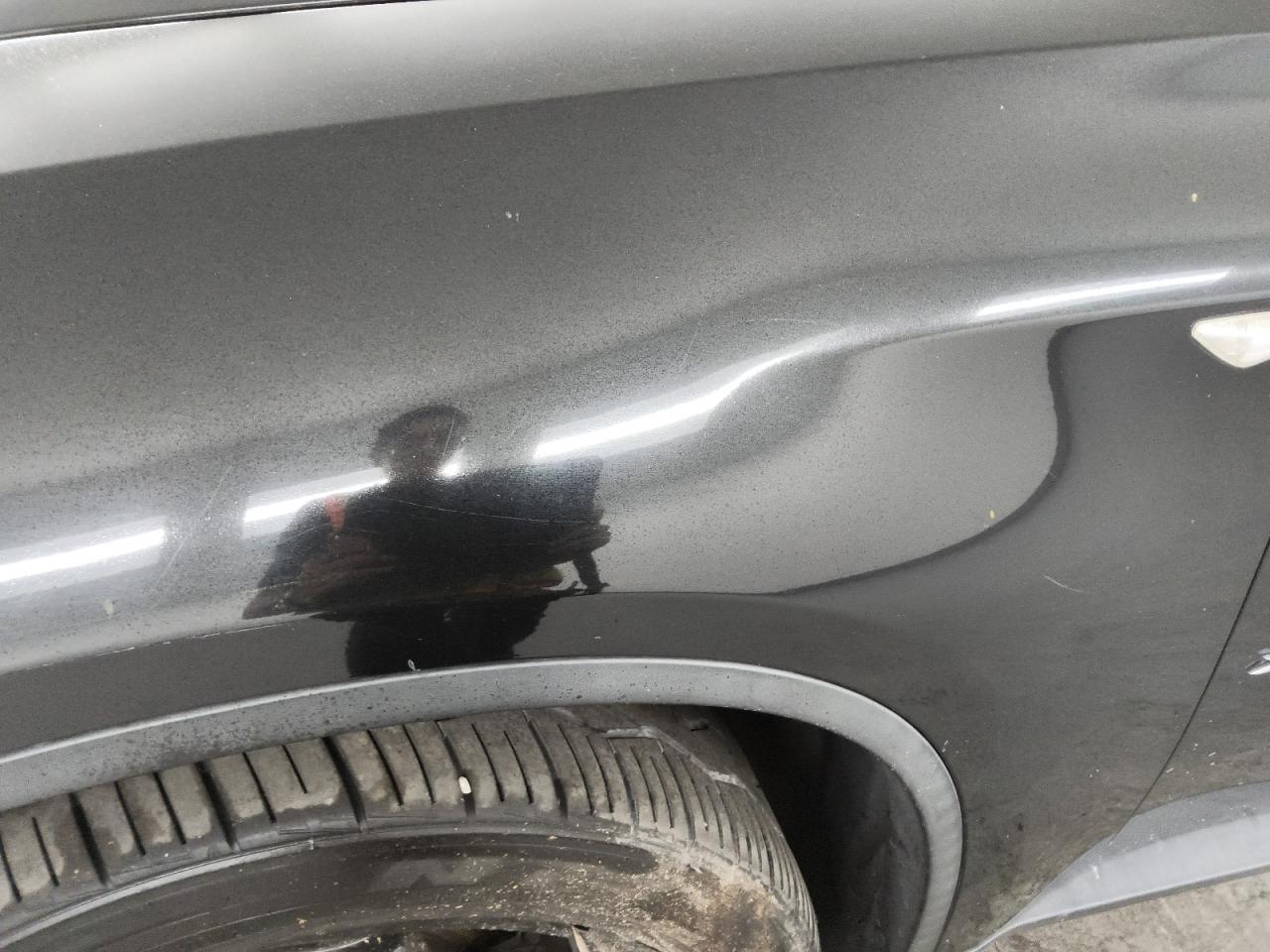 2011 Bmw X6 Xdrive50i Black vin: 5UXFG8C56BLZ95976 Damage: Left Front Fender, Light Scratch, 3 To 4 Inches