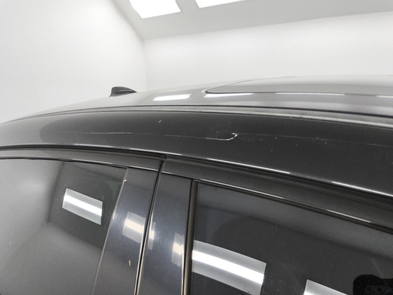 2011 Bmw X6 Xdrive50i Black vin: 5UXFG8C56BLZ95976 Damage: Right Drip Rail, Heavy Scratch, 1 To 2 Inches