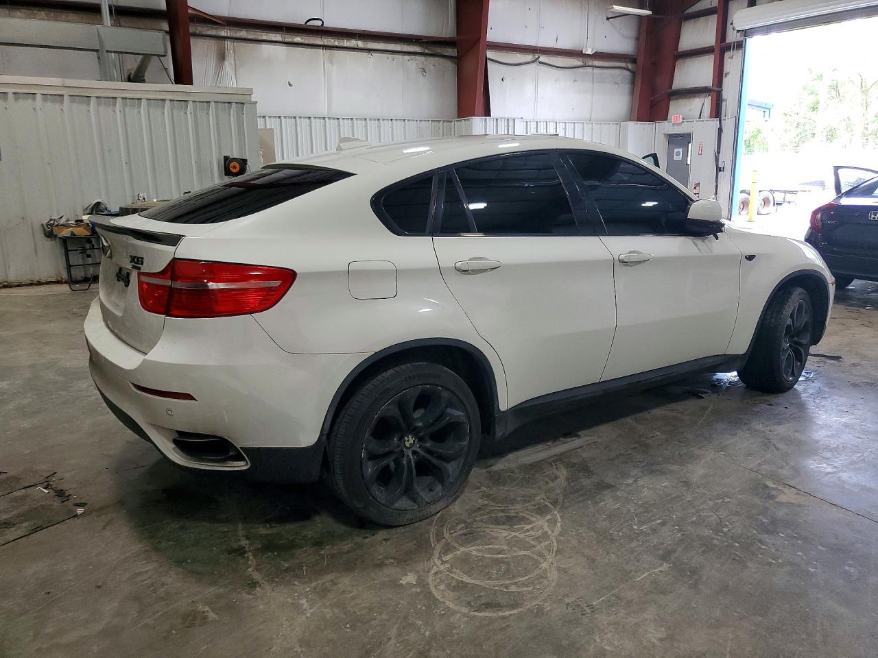 2011 Bmw X6 Xdrive50i White vin: 5UXFG8C56BLZ96304