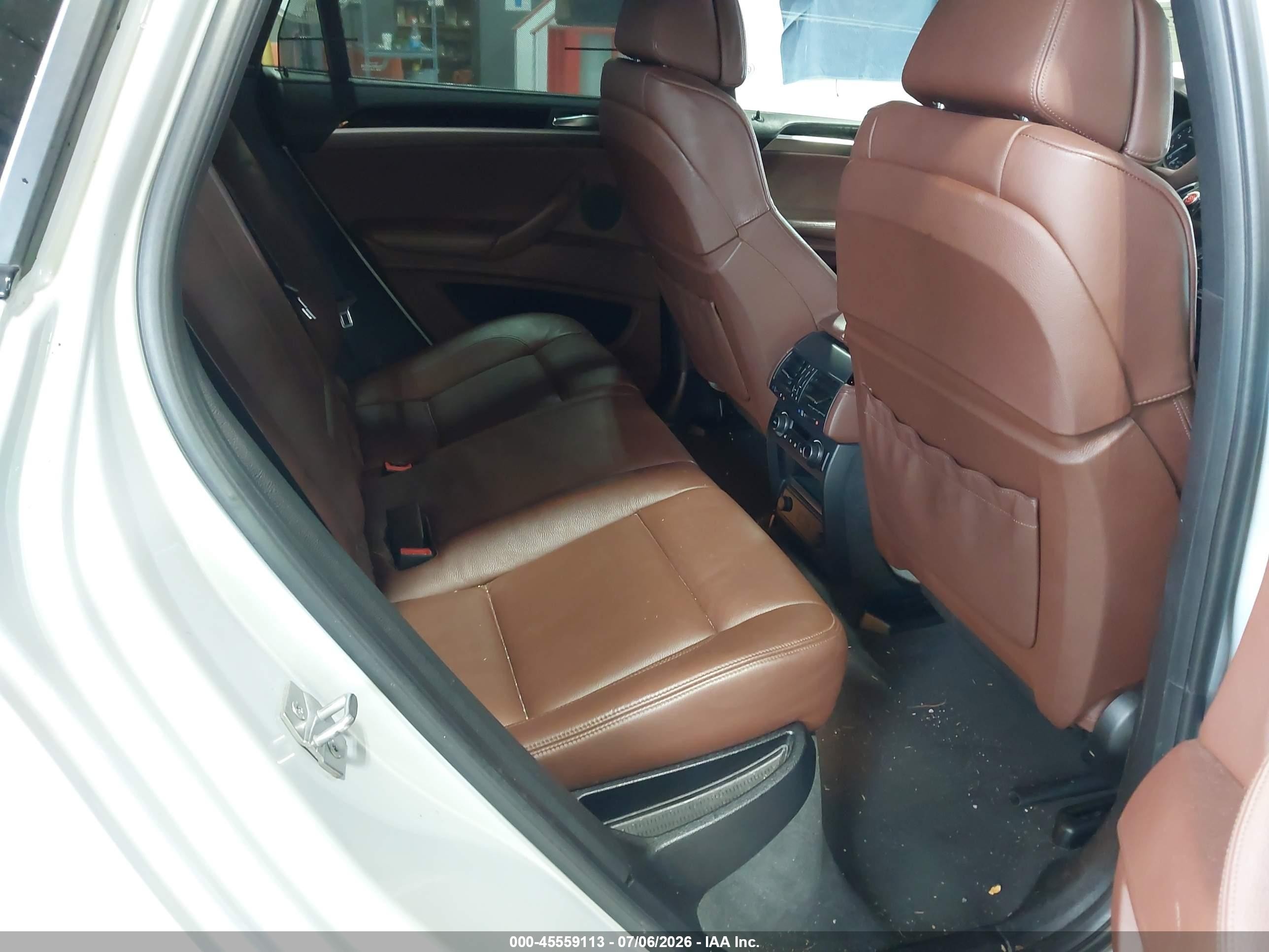 2014 Bmw X6 Xdrive50i Silver vin: 5UXFG8C56EL592746