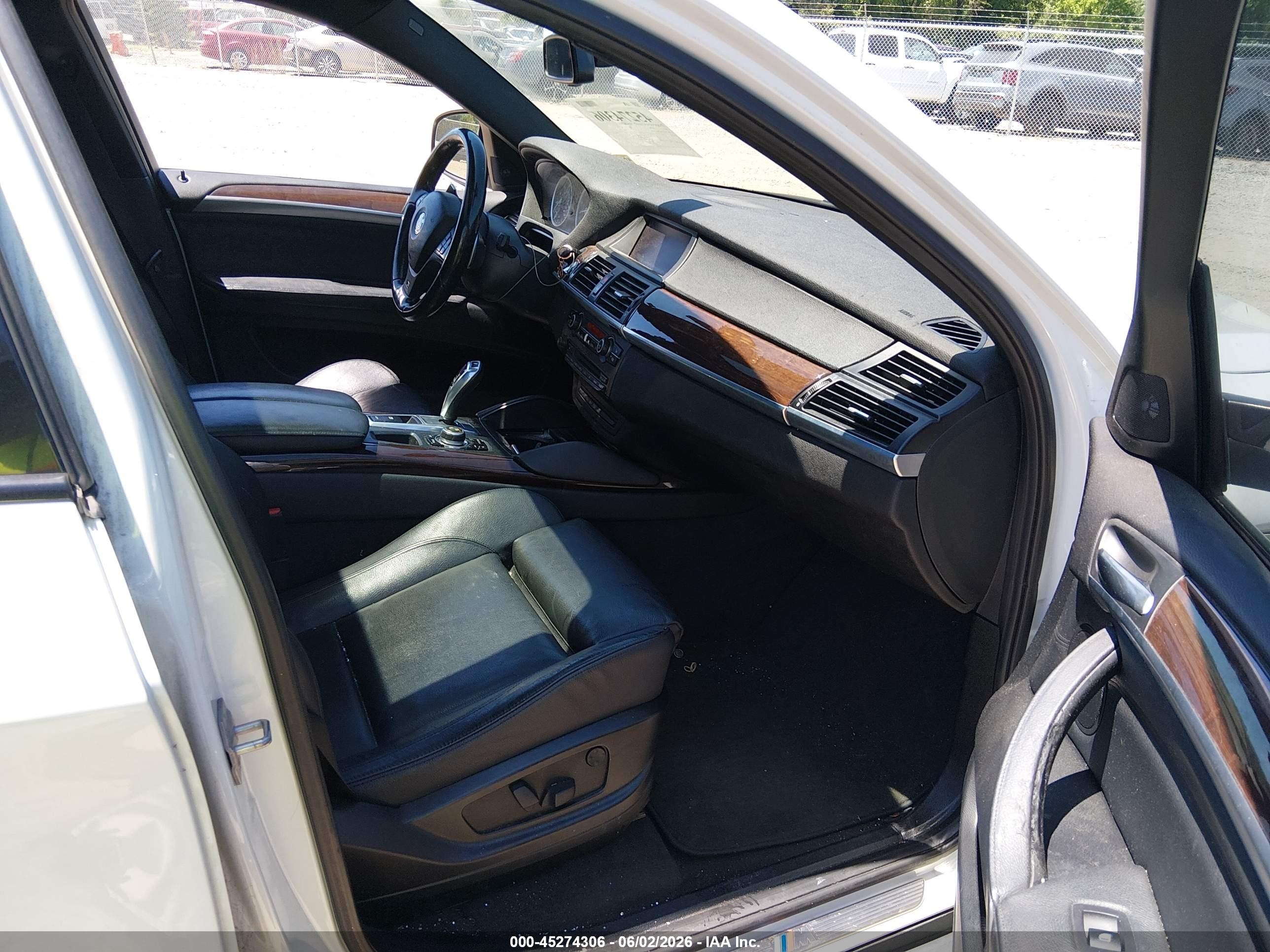 2014 Bmw X6 Xdrive50i White vin: 5UXFG8C58EL593252