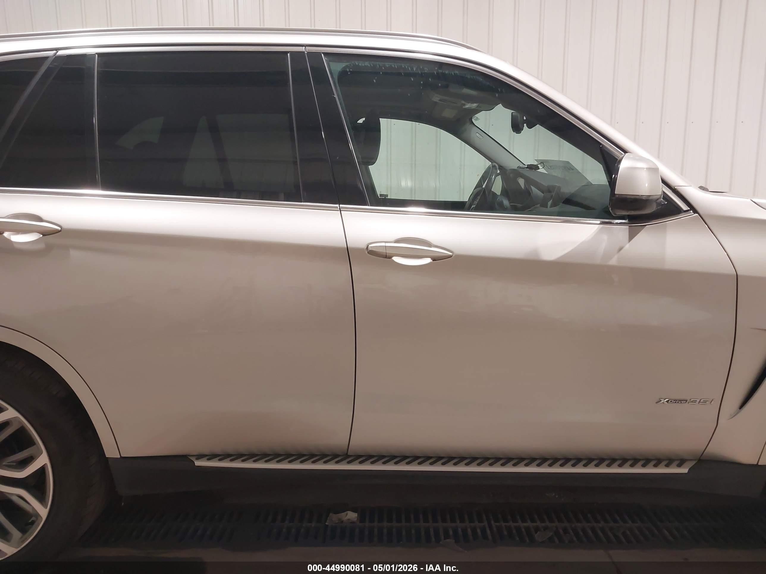 2015 Bmw X5 Xdrive35i Серебряный vin: 5UXKR0C51F0K57990