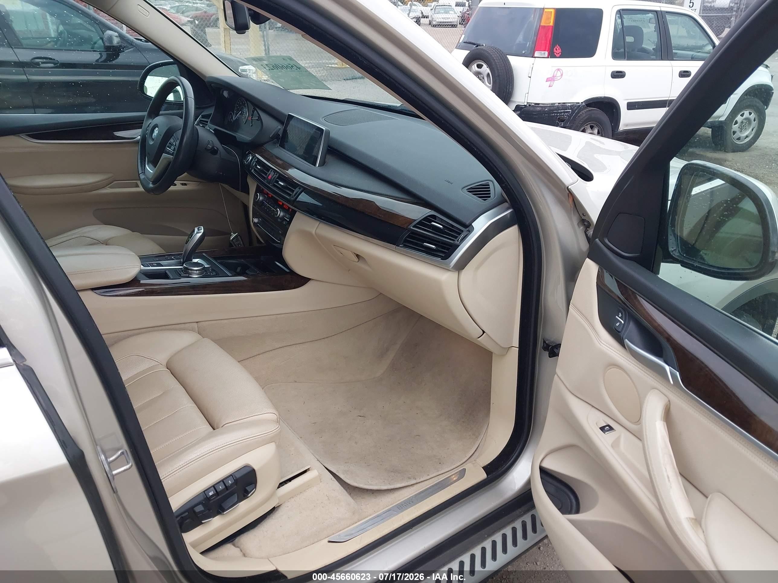 2015 Bmw X5 Xdrive35i Золотой vin: 5UXKR0C51F0K68374