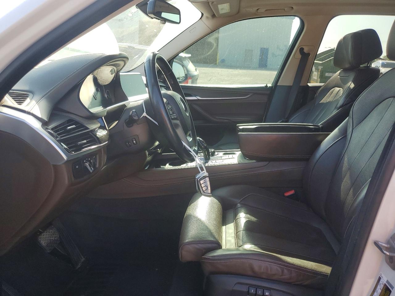 2015 Bmw X5 Xdrive35i Белый vin: 5UXKR0C51F0P06746