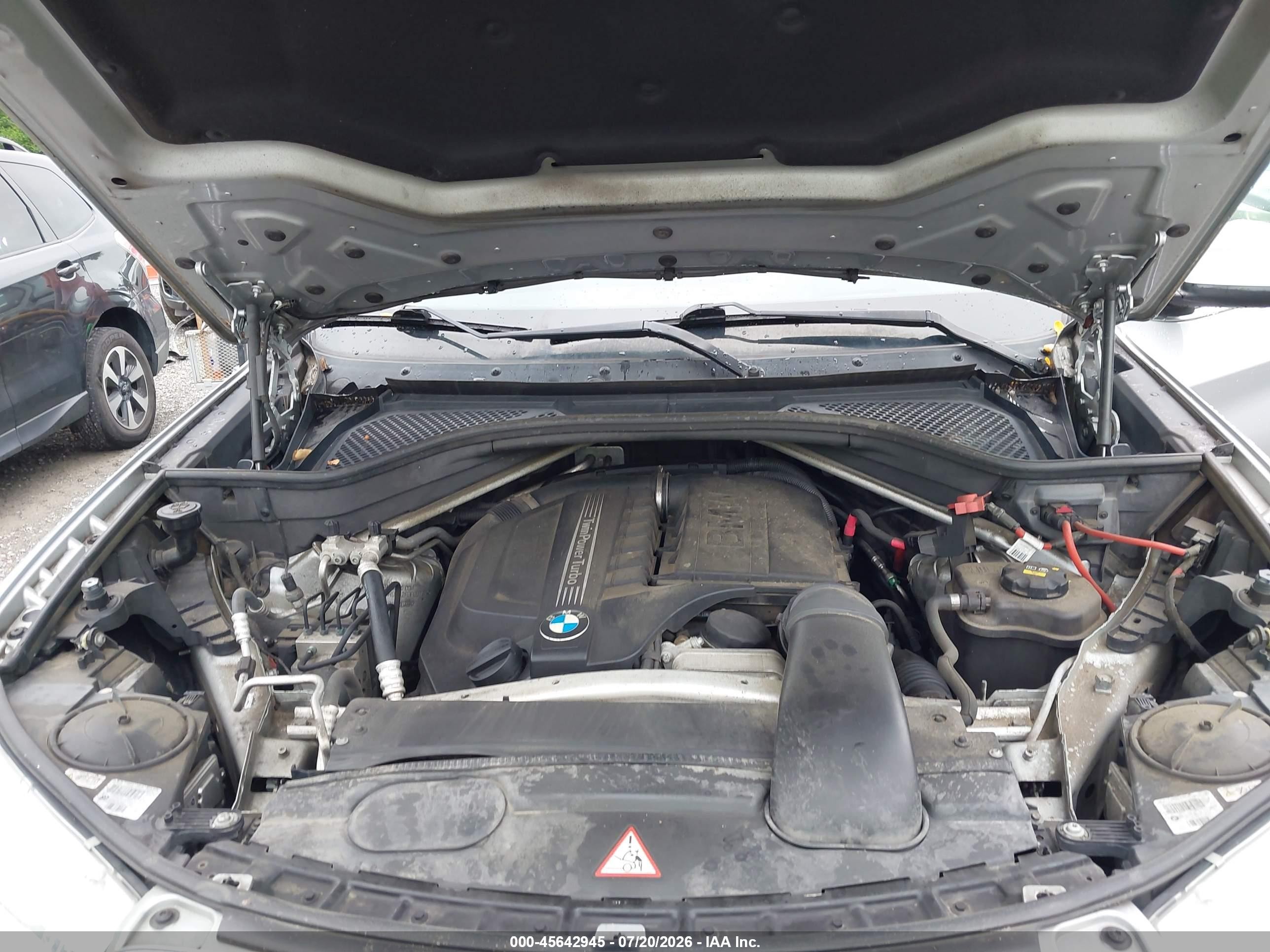 2015 Bmw X5 Xdrive35i Серебряный vin: 5UXKR0C52F0P05735