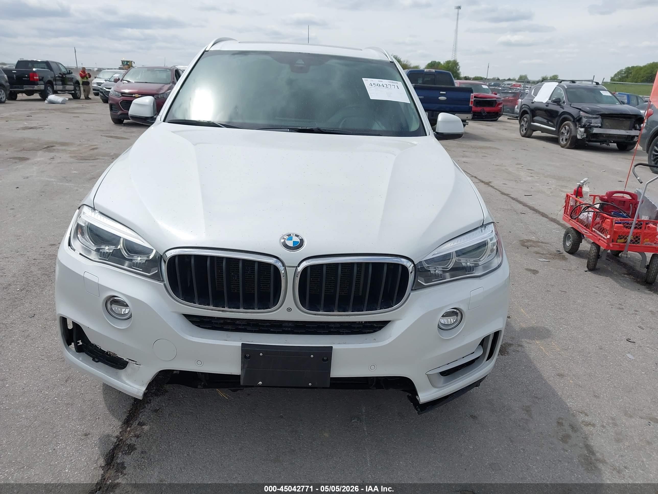 2015 Bmw X5 Xdrive35i White vin: 5UXKR0C52F0P07159