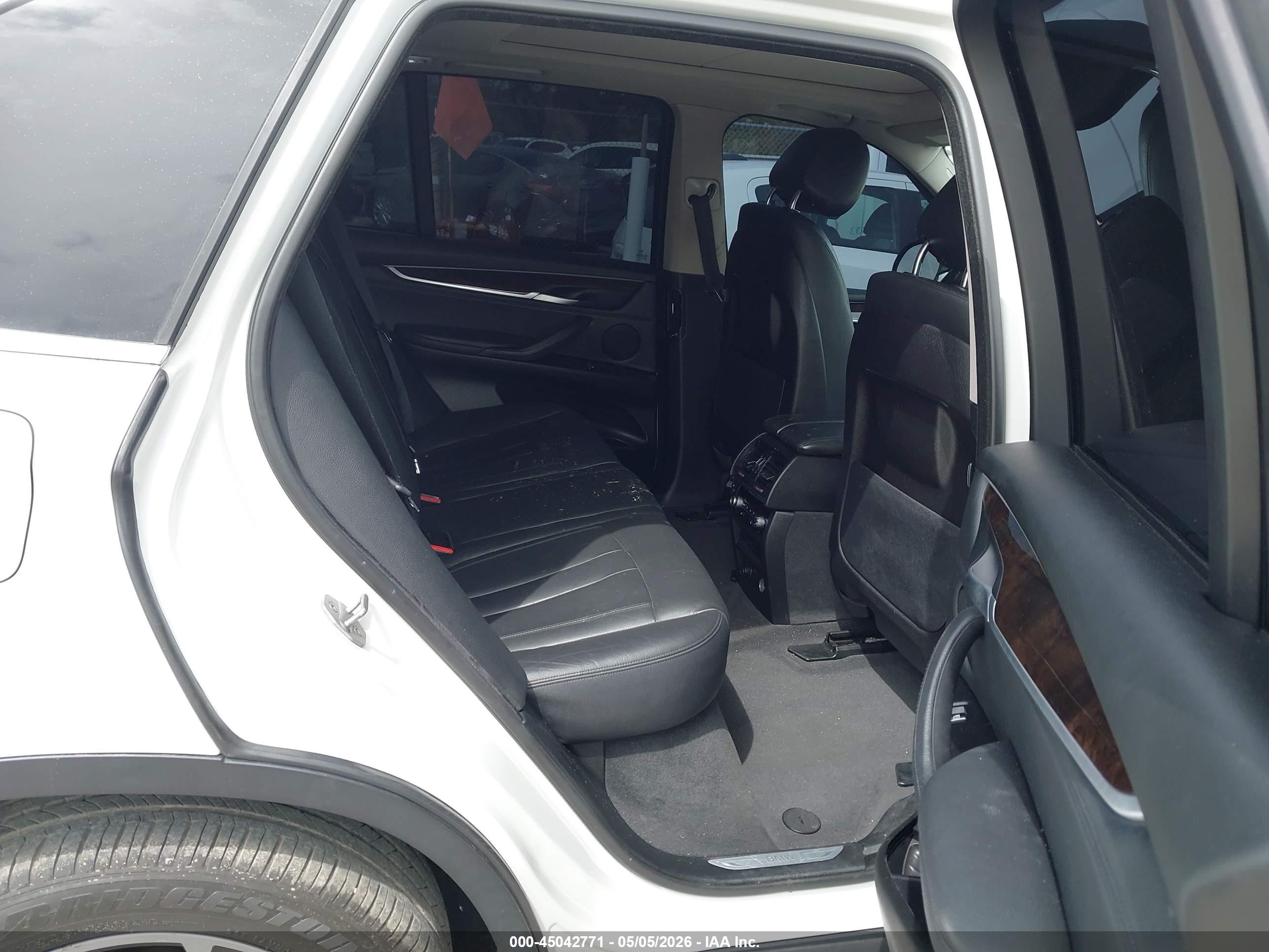 2015 Bmw X5 Xdrive35i White vin: 5UXKR0C52F0P07159