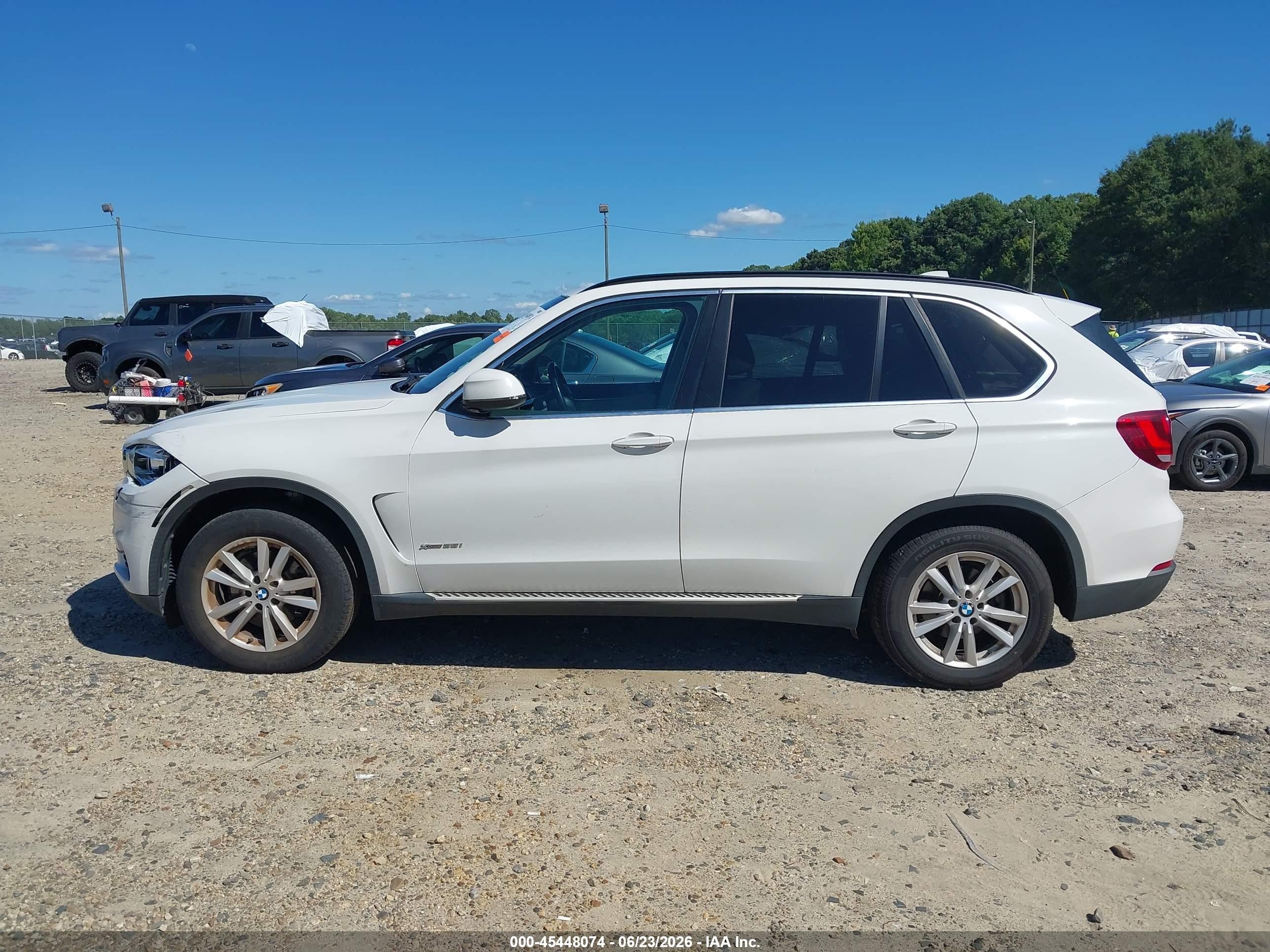 2015 Bmw X5 Xdrive35i White vin: 5UXKR0C52F0P11437