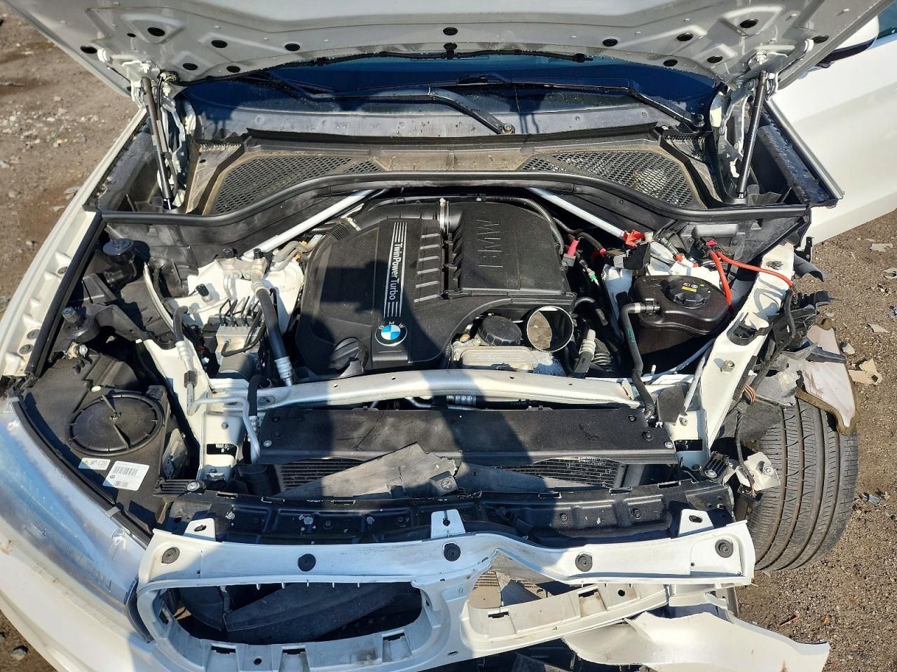 2015 Bmw X5 Xdrive35i Белый vin: 5UXKR0C52F0P14001