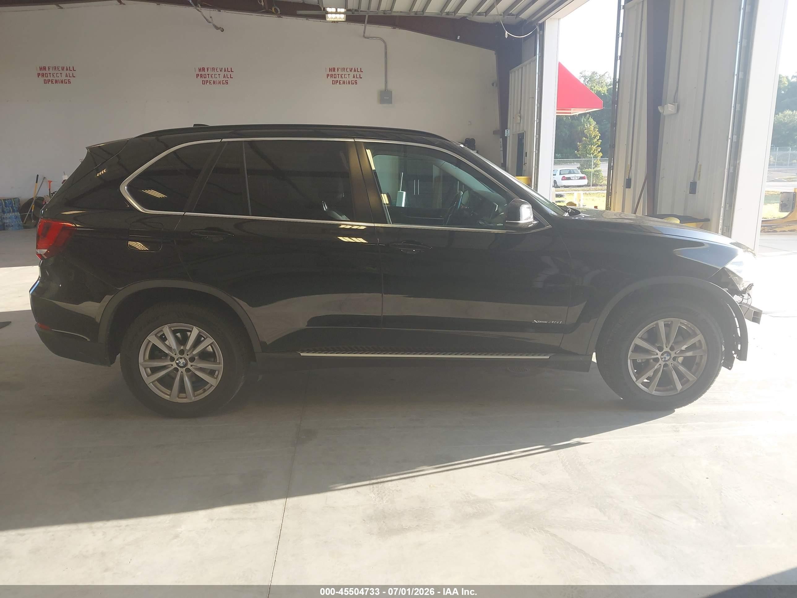 2015 Bmw X5 Xdrive35i Черный vin: 5UXKR0C52F0P17982