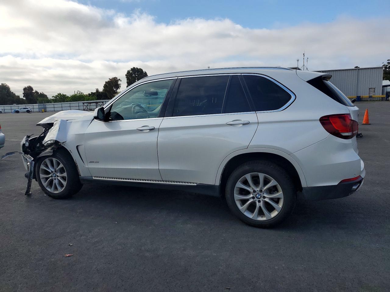 2015 Bmw X5 Xdrive35i Белый vin: 5UXKR0C53F0K56033