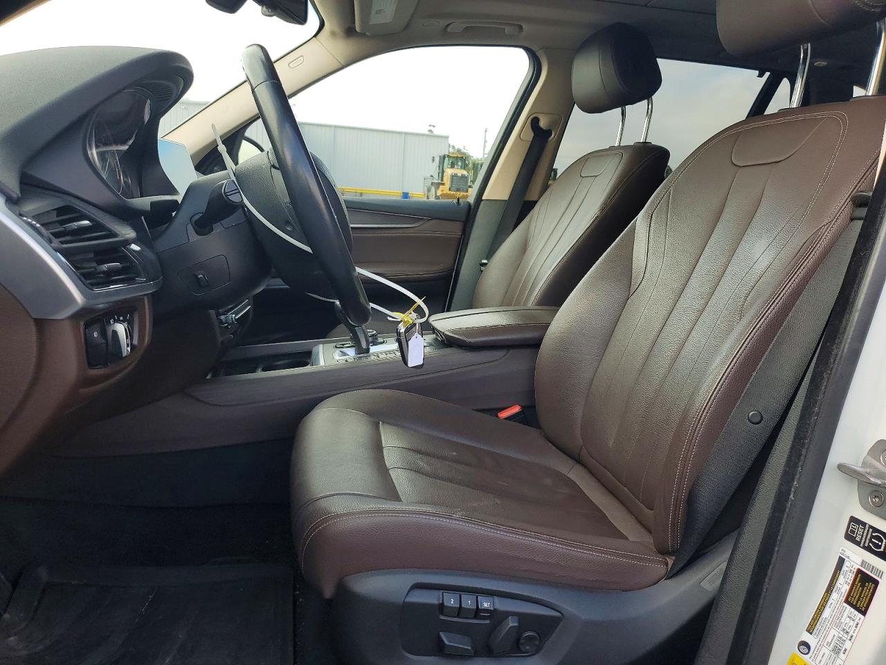 2015 Bmw X5 Xdrive35i Белый vin: 5UXKR0C53F0K56033