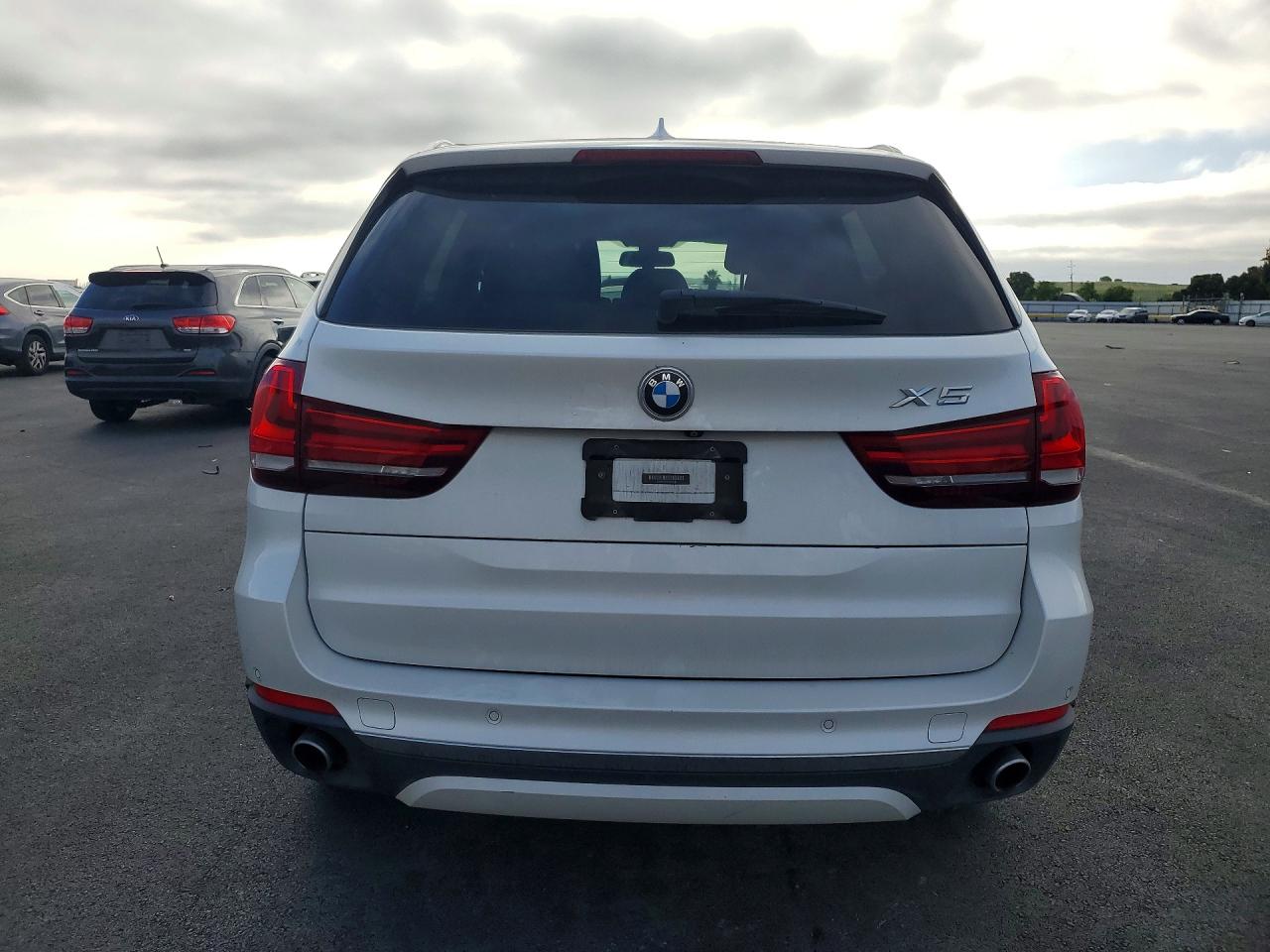 2015 Bmw X5 Xdrive35i Белый vin: 5UXKR0C53F0K56033