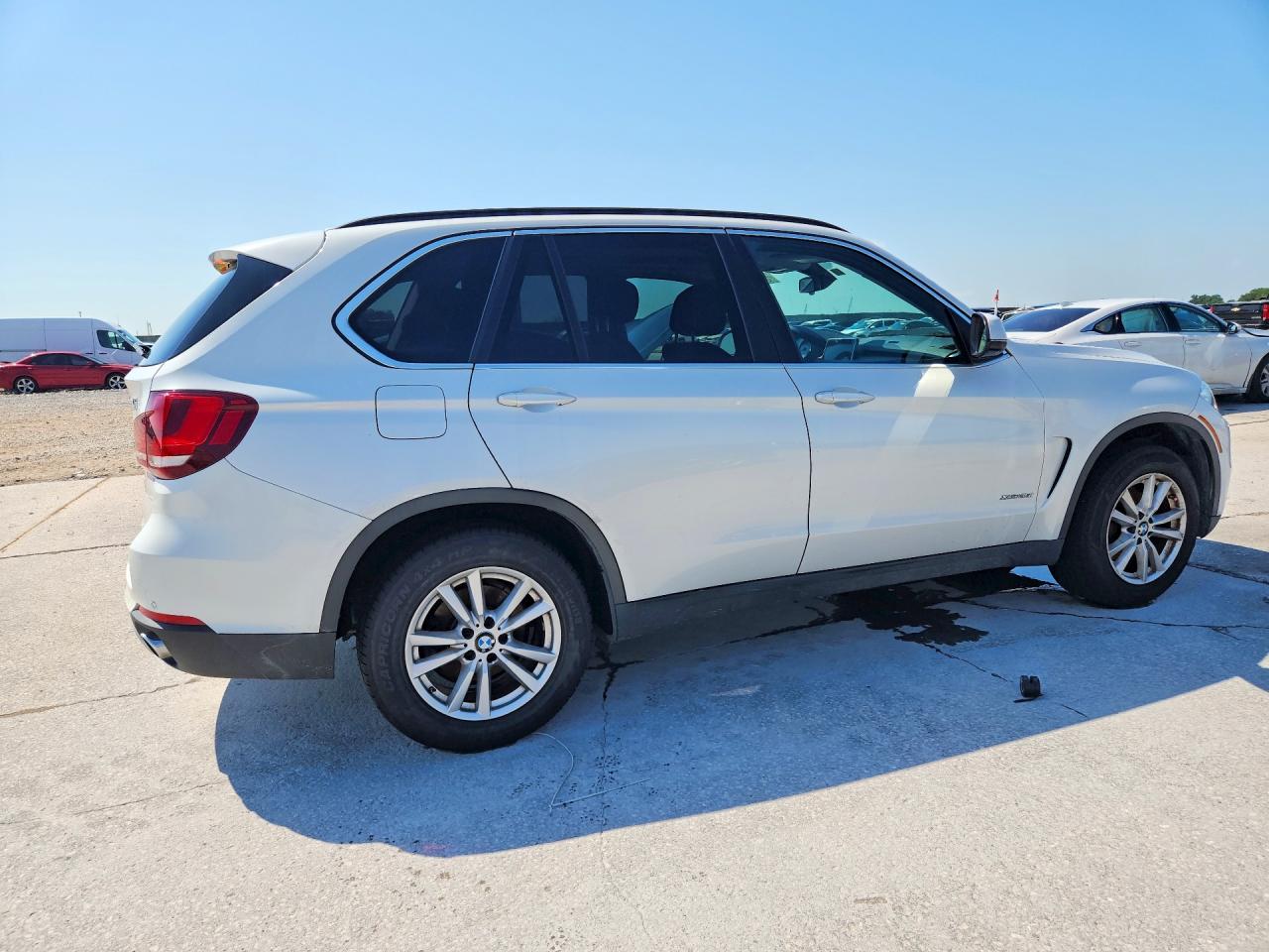 2015 Bmw X5 Xdrive35i Белый vin: 5UXKR0C53F0K63063
