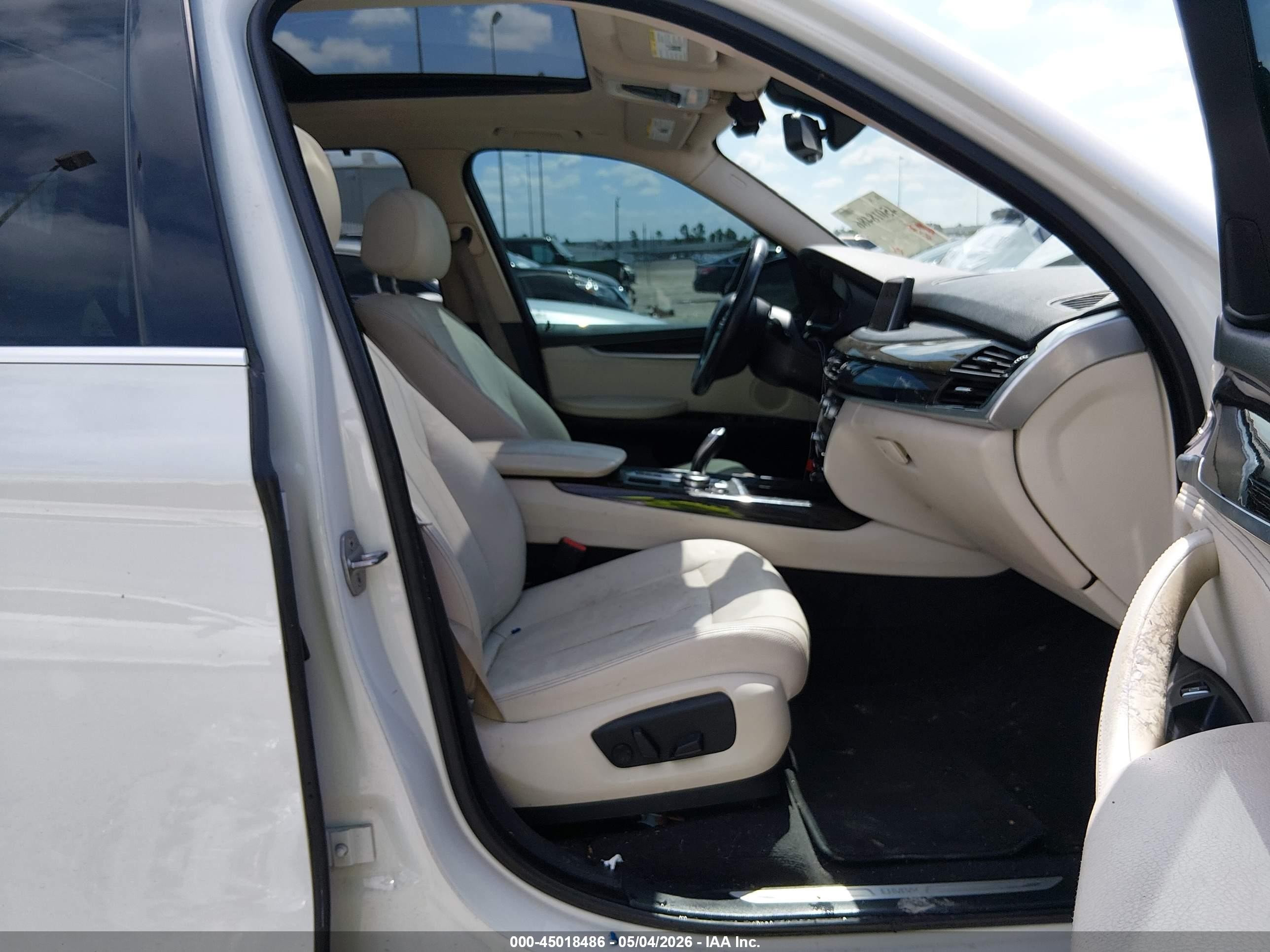 2016 Bmw X5 Xdrive35i White vin: 5UXKR0C53G0P19175
