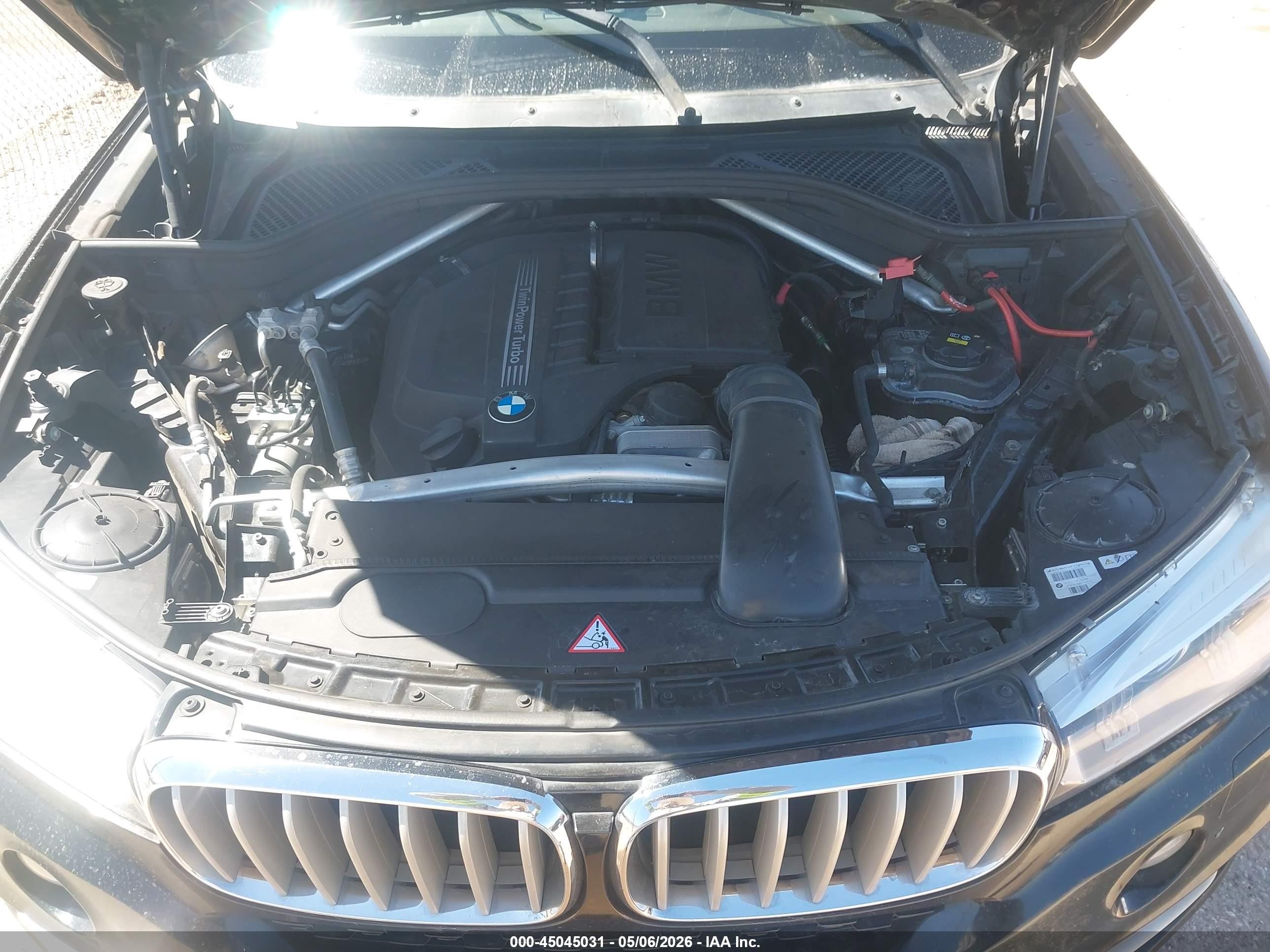 2015 Bmw X5 Xdrive35i Черный vin: 5UXKR0C54F0P01038