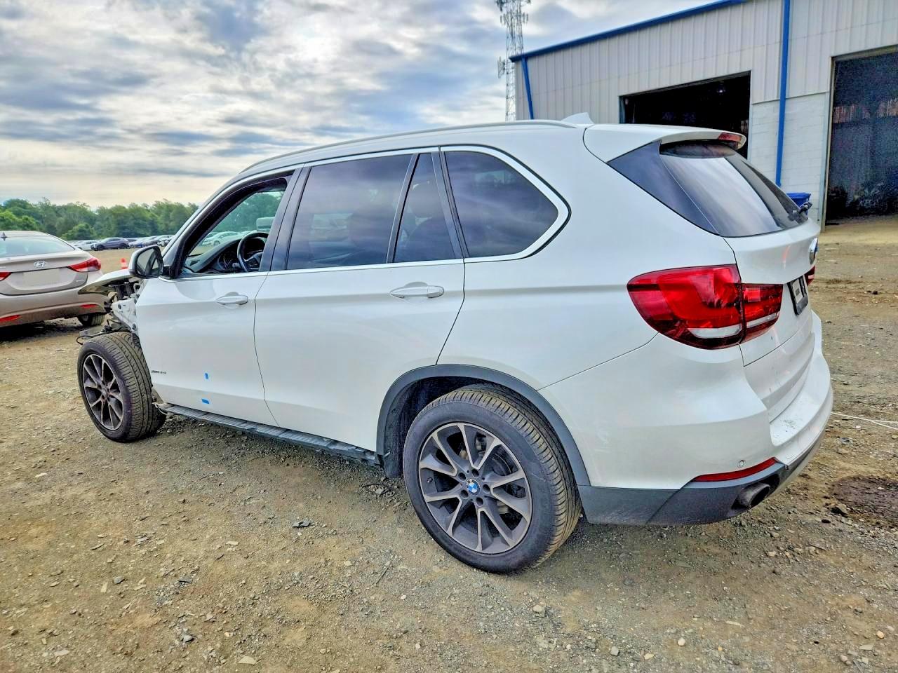 2015 Bmw X5 Xdrive35i Белый vin: 5UXKR0C55F0P07317