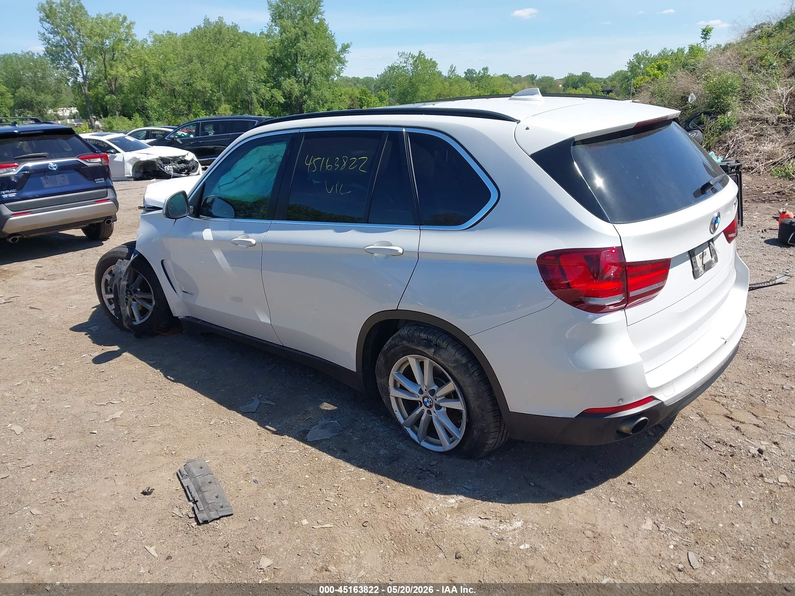 2015 Bmw X5 Xdrive35i White vin: 5UXKR0C57F0K52633