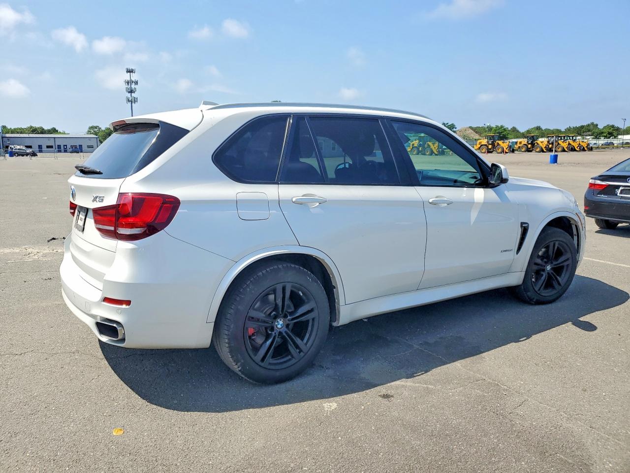 2015 Bmw X5 Xdrive35i White vin: 5UXKR0C57F0K56875