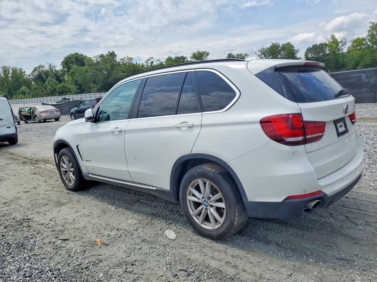 2015 Bmw X5 Xdrive35i Белый vin: 5UXKR0C57F0P02166