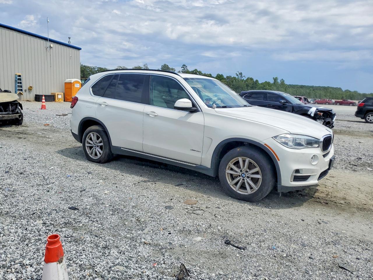 2015 Bmw X5 Xdrive35i Белый vin: 5UXKR0C57F0P02166