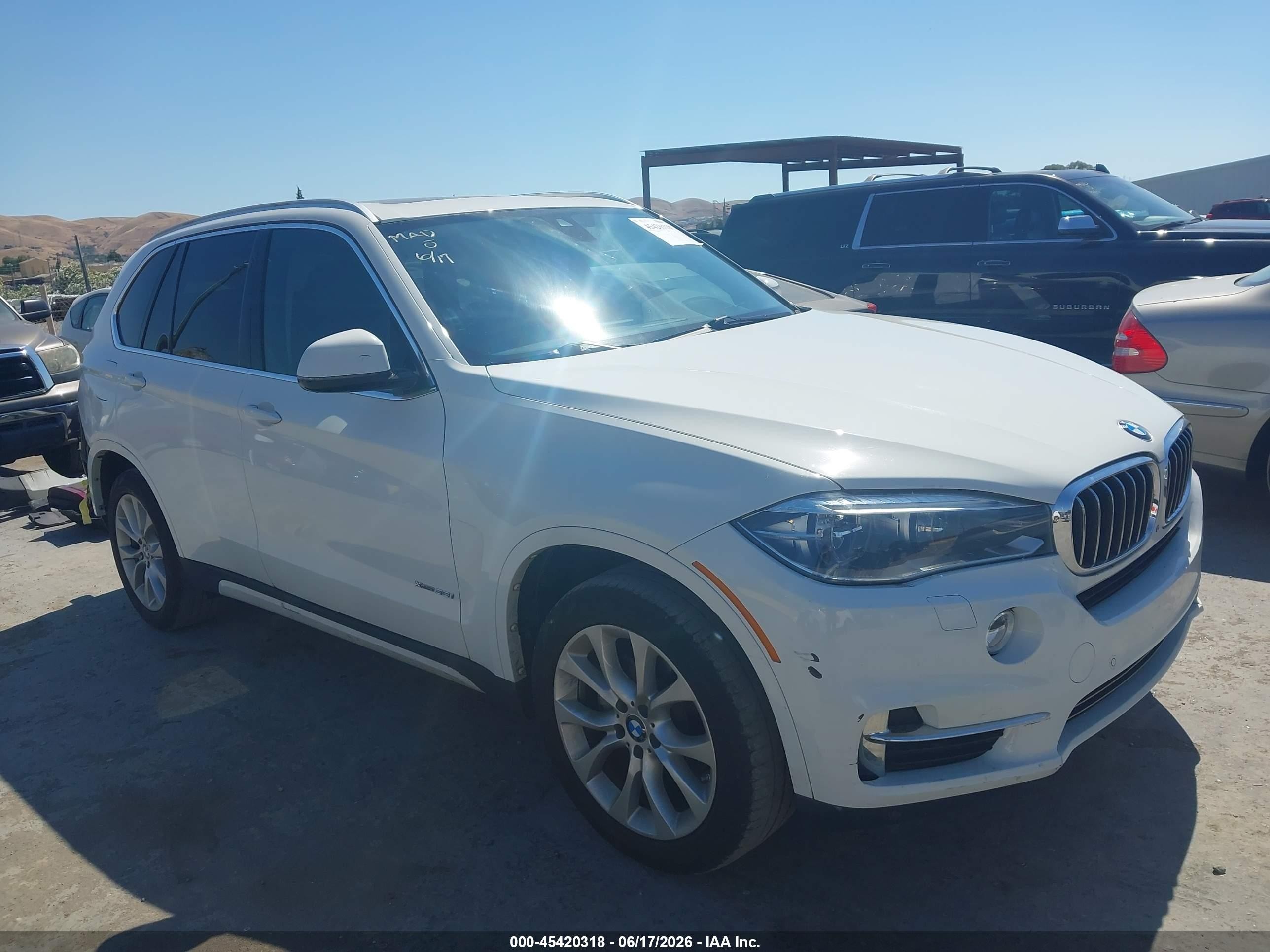 2015 Bmw X5 Xdrive35i White vin: 5UXKR0C57F0P16813