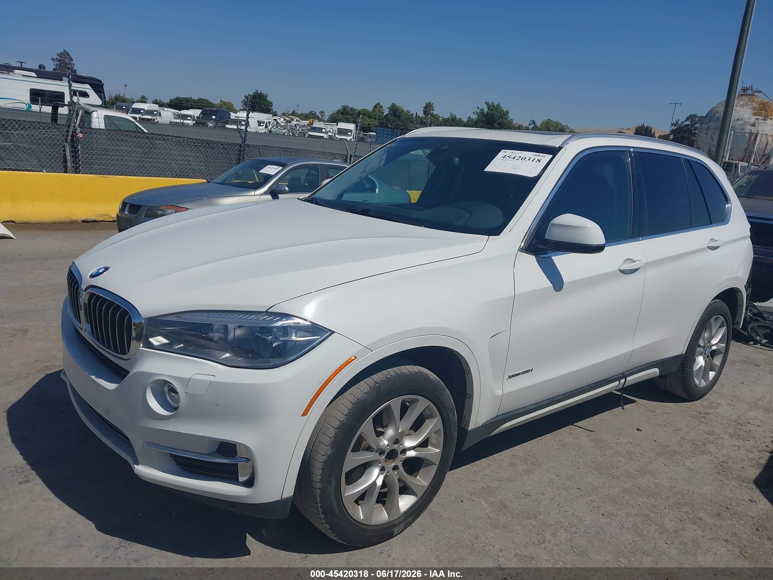 2015 Bmw X5 Xdrive35i White vin: 5UXKR0C57F0P16813