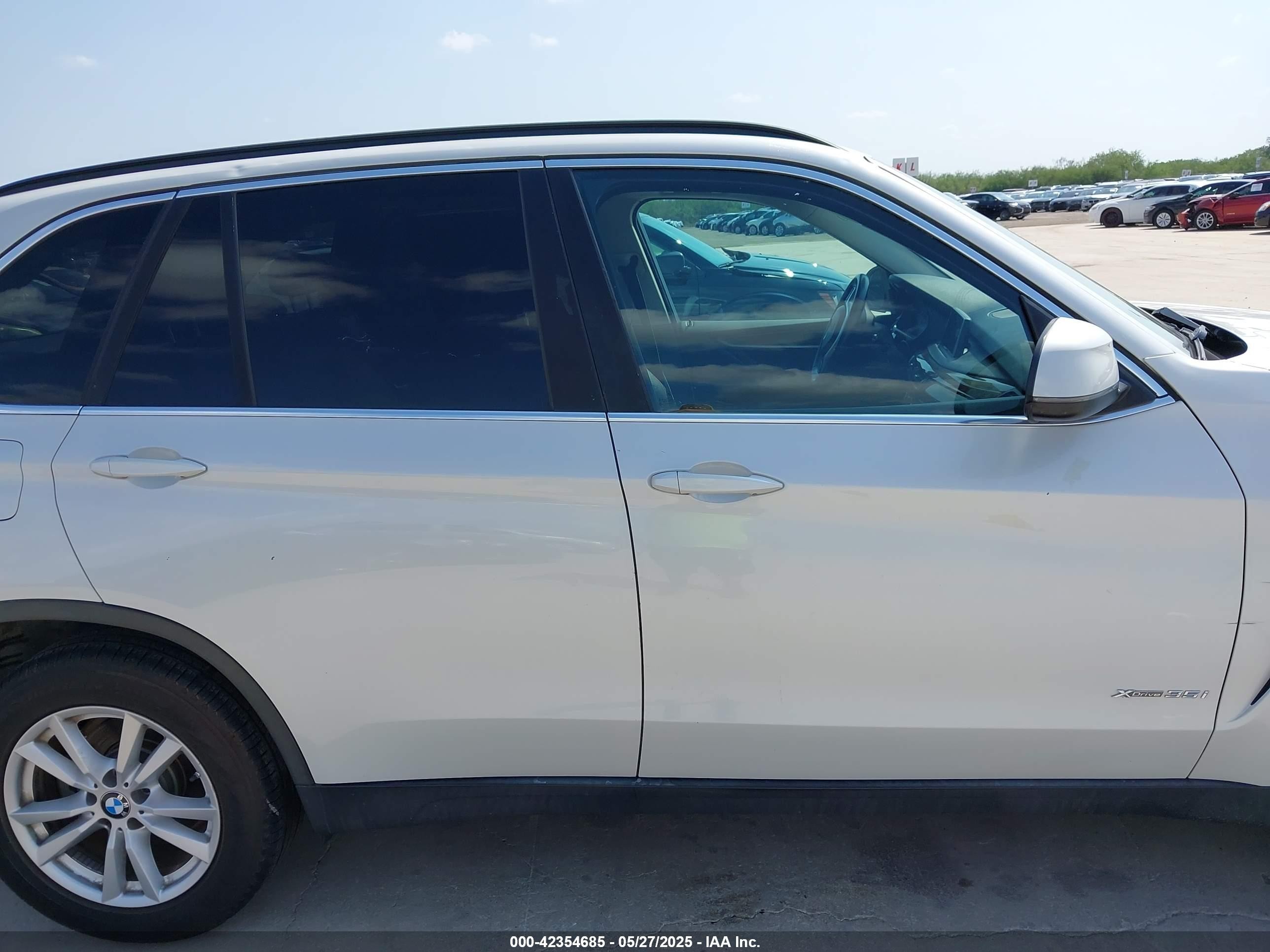 2015 Bmw X5 Xdrive35i White vin: 5UXKR0C58F0K60644