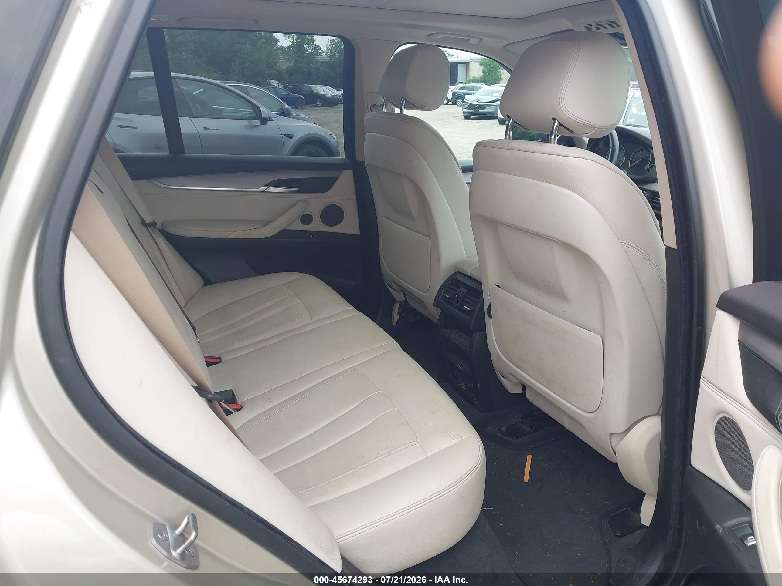 2014 Bmw X5 Xdrive35i White vin: 5UXKR0C59E0H19732