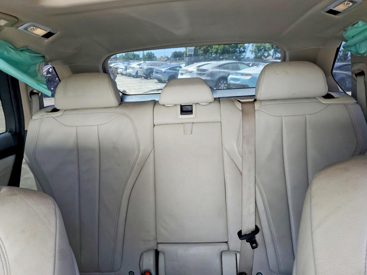 2014 Bmw X5 Xdrive35i White vin: 5UXKR0C5XE0H21182