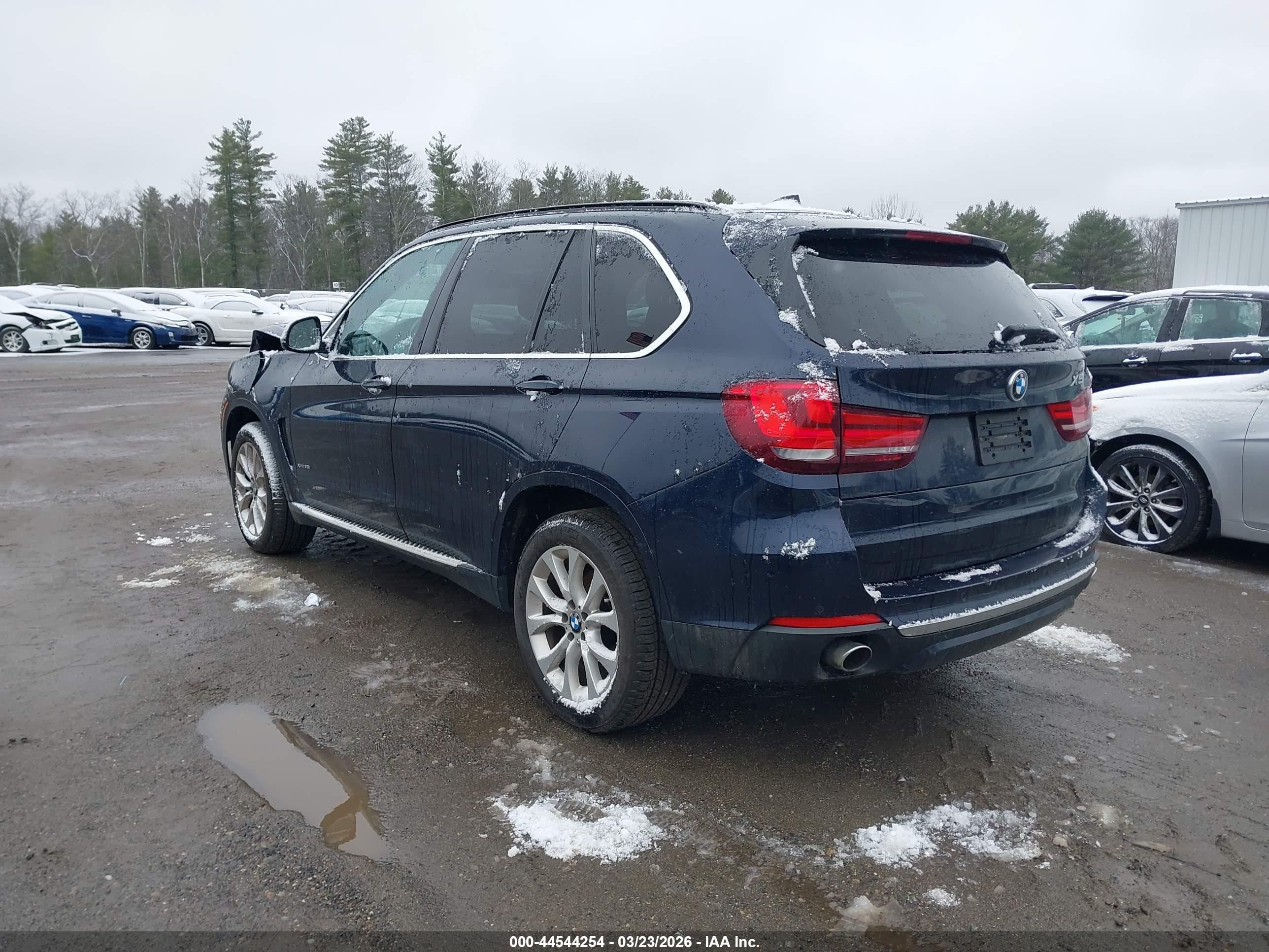 2015 Bmw X5 Xdrive35i Blue vin: 5UXKR0C5XF0K63691