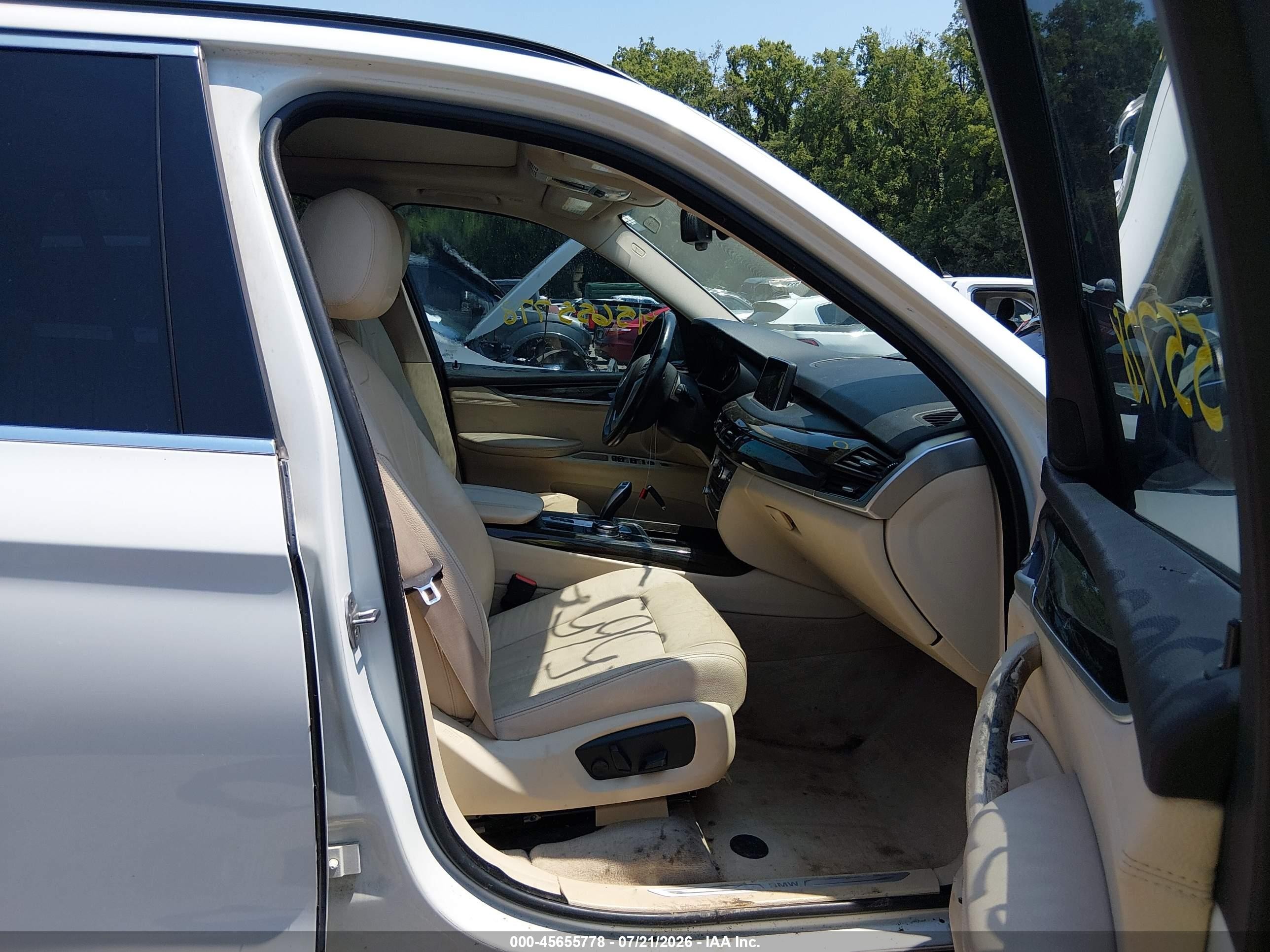 2015 Bmw X5 Xdrive35i White vin: 5UXKR0C5XF0P06275