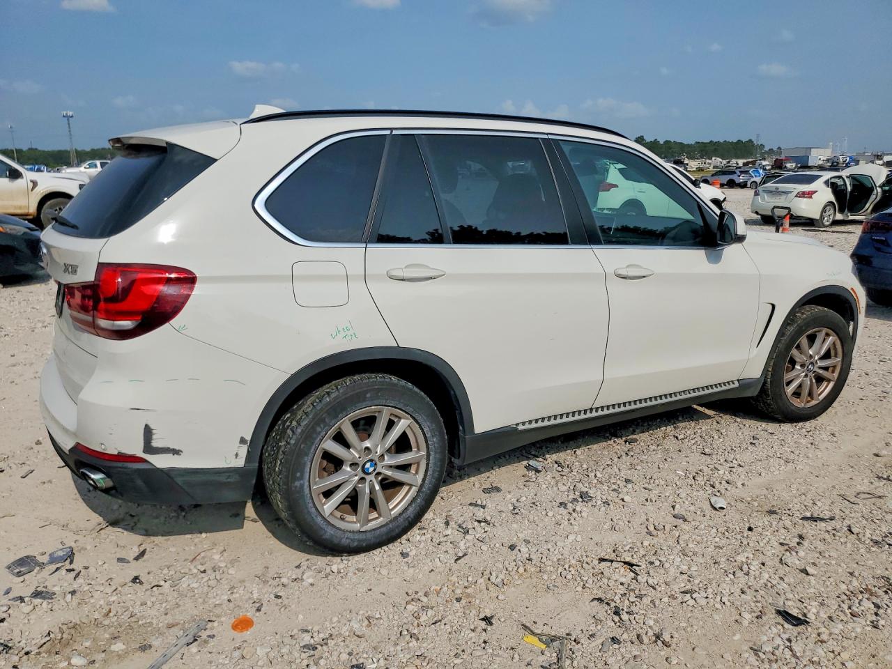 2015 Bmw X5 Xdrive35i White vin: 5UXKR0C5XF0P09323