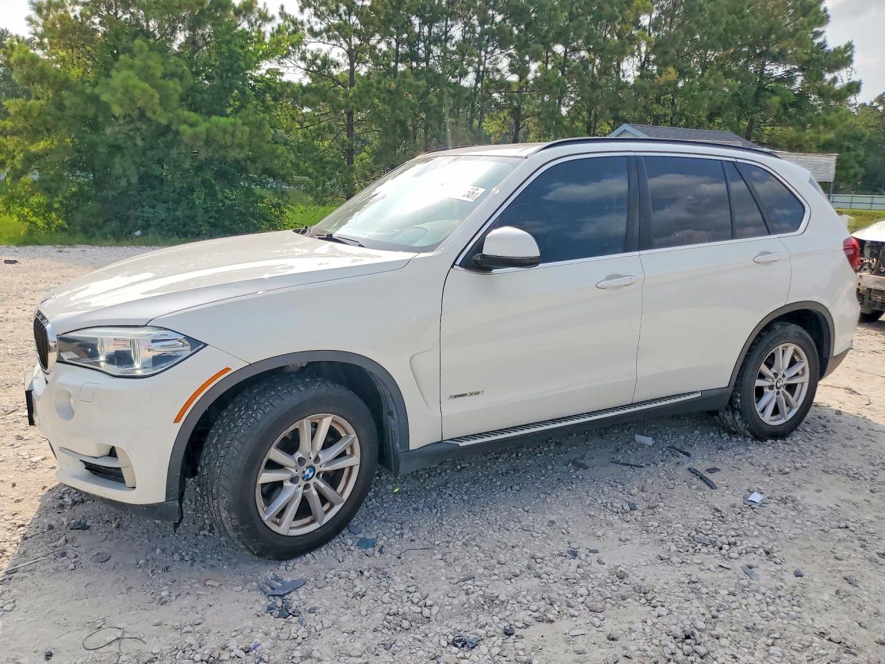 2015 Bmw X5 Xdrive35i White vin: 5UXKR0C5XF0P09323