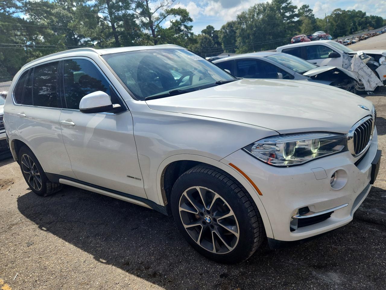 2017 Bmw X5 Xdrive35i White vin: 5UXKR0C5XH0V67106