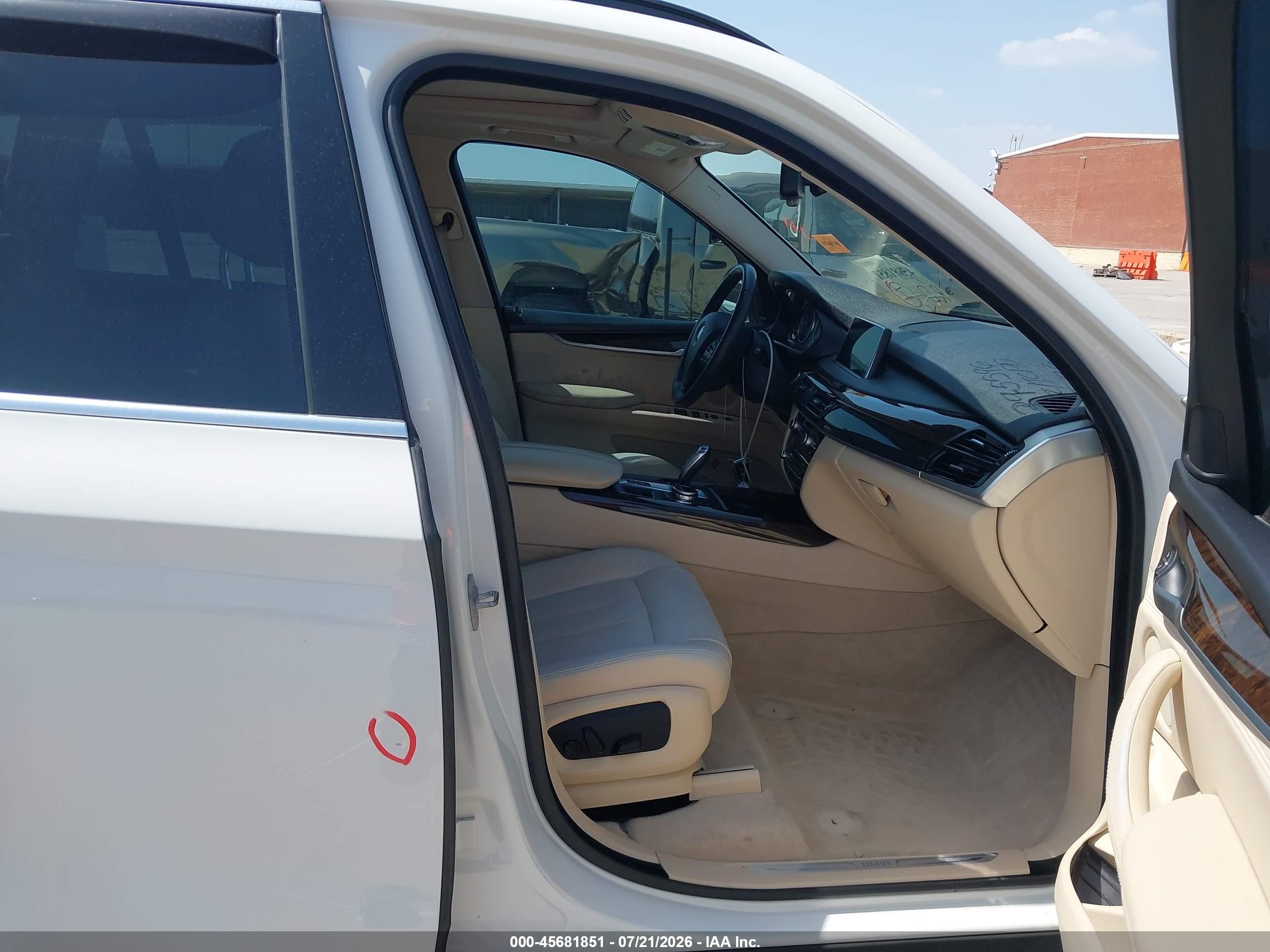 2014 Bmw X5 Sdrive35i White vin: 5UXKR2C51E0C00699