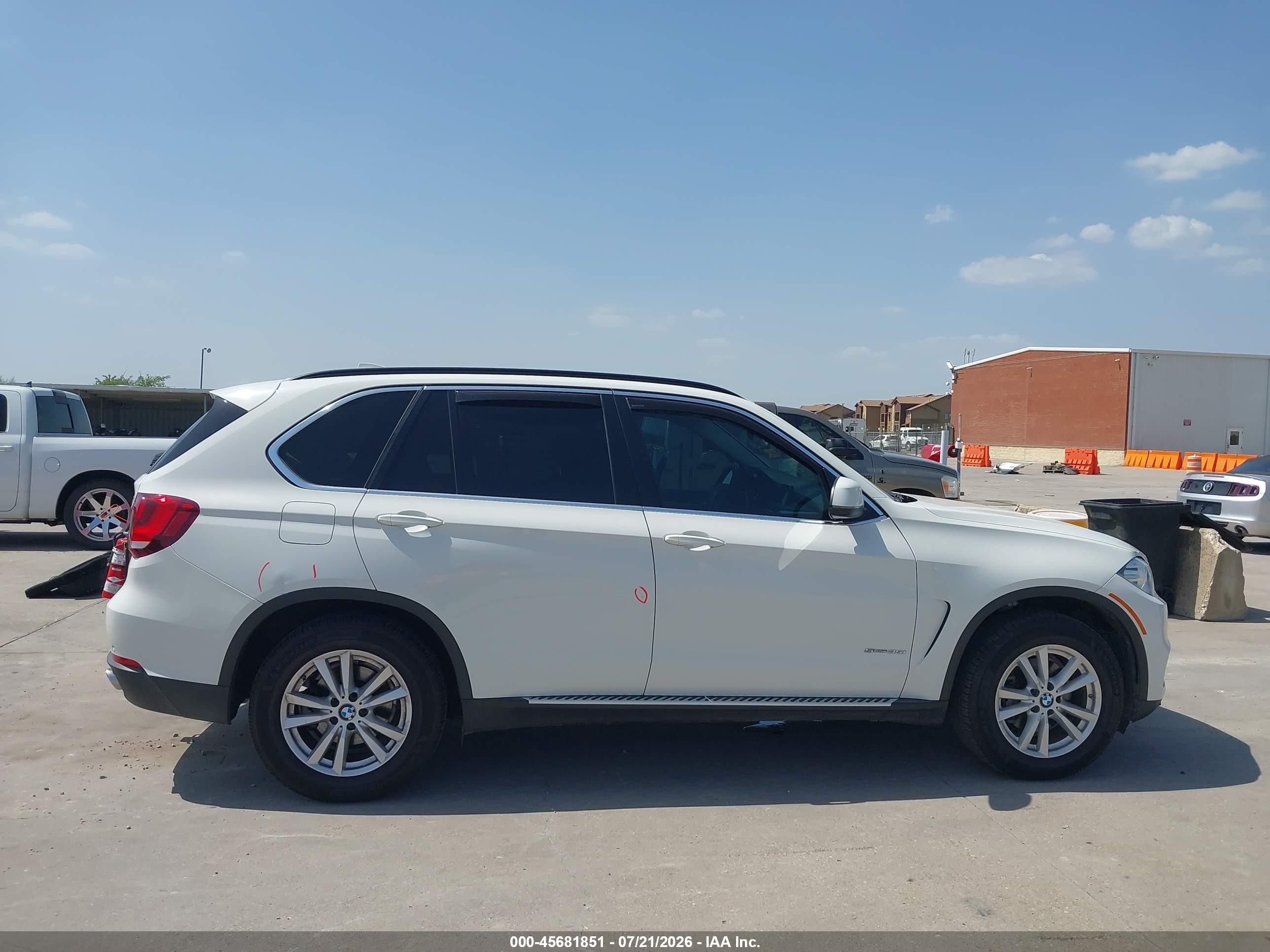 2014 Bmw X5 Sdrive35i White vin: 5UXKR2C51E0C00699