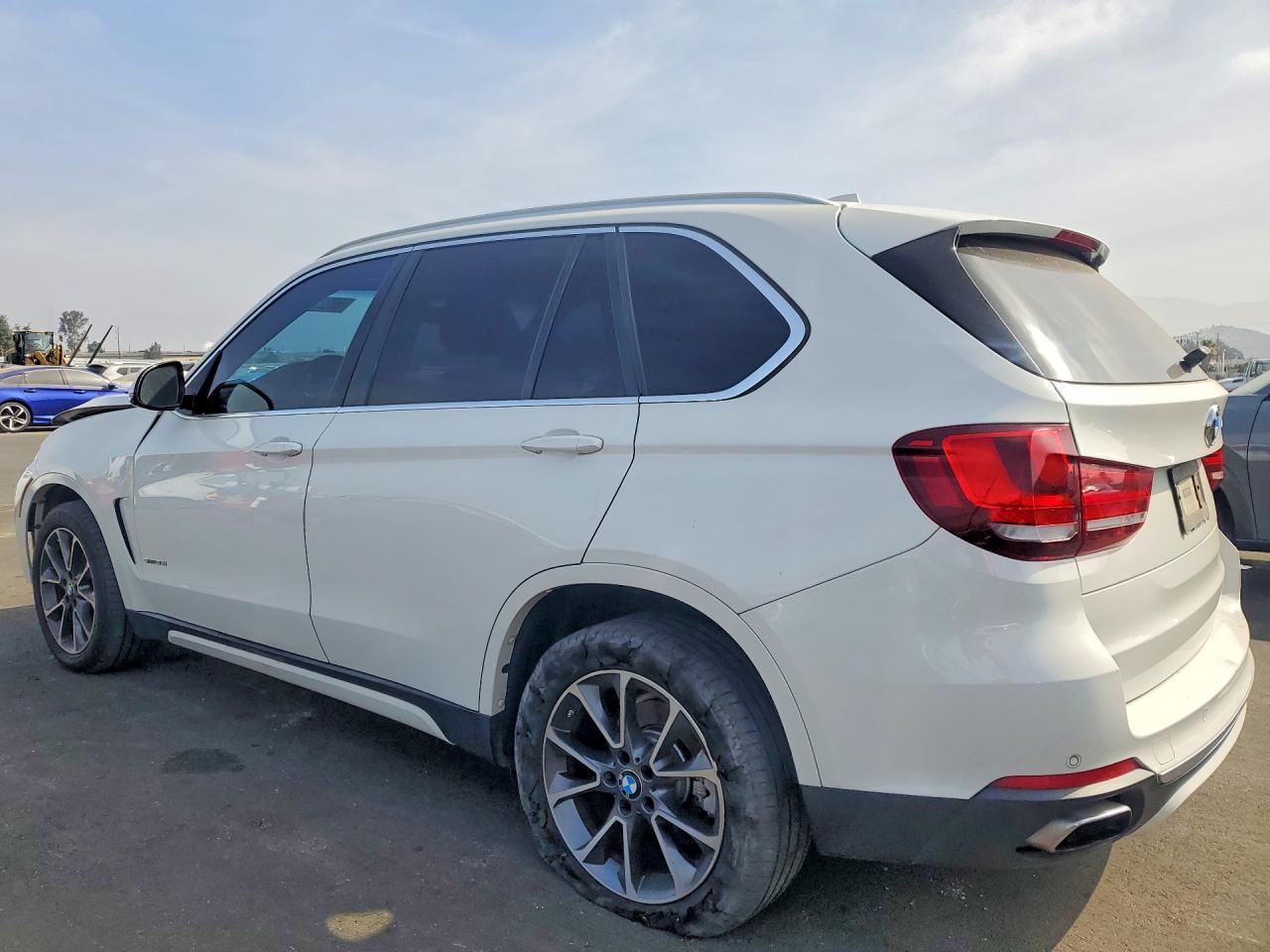 2018 Bmw X5 Белый vin: 5UXKR2C51J0X07724