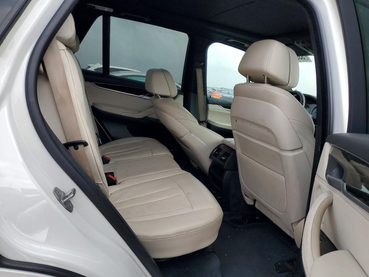 2014 Bmw X5 Sdrive35i White vin: 5UXKR2C52E0H34780