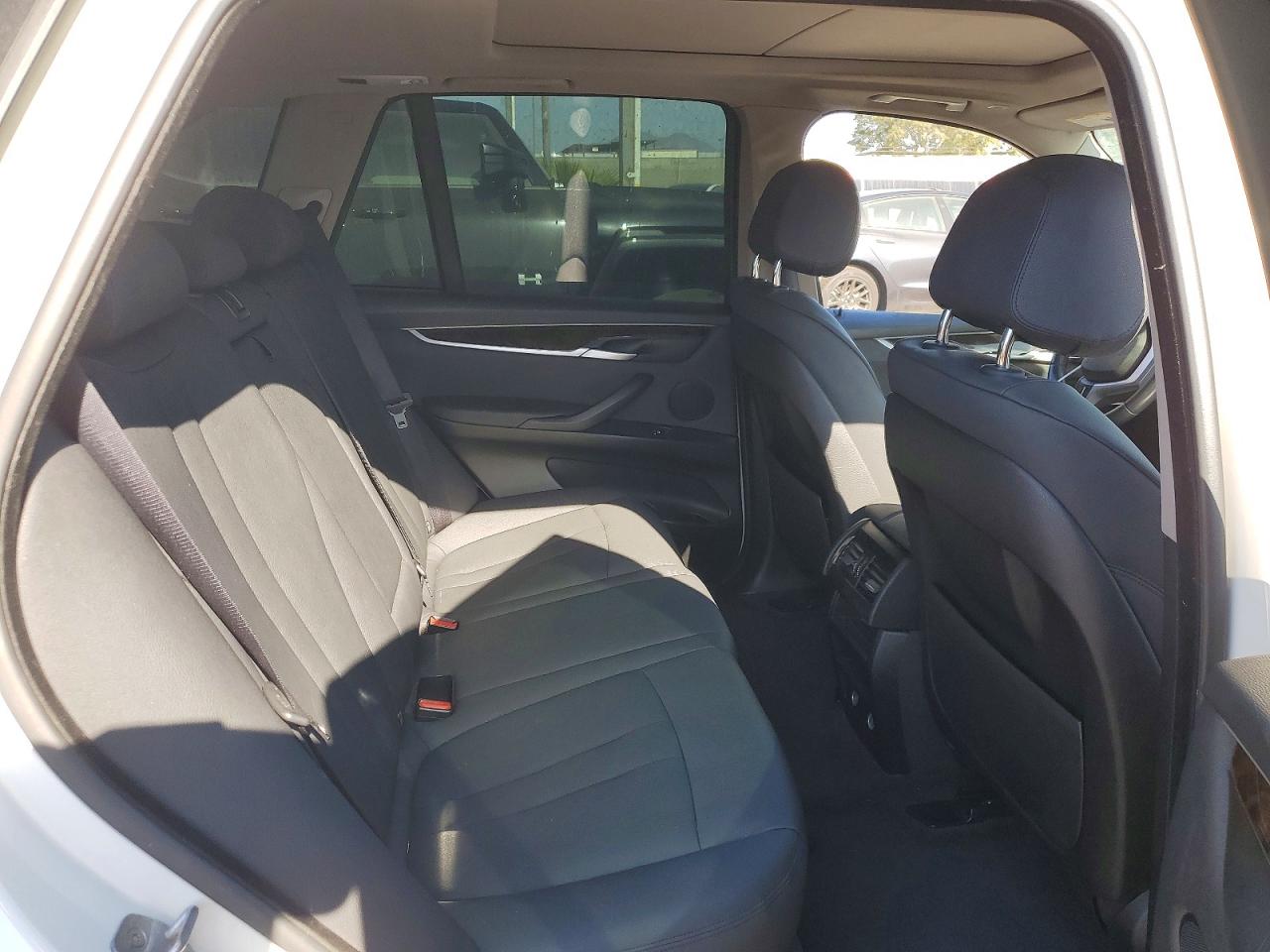 2015 Bmw X5 Sdrive35i Белый vin: 5UXKR2C52F0H39771
