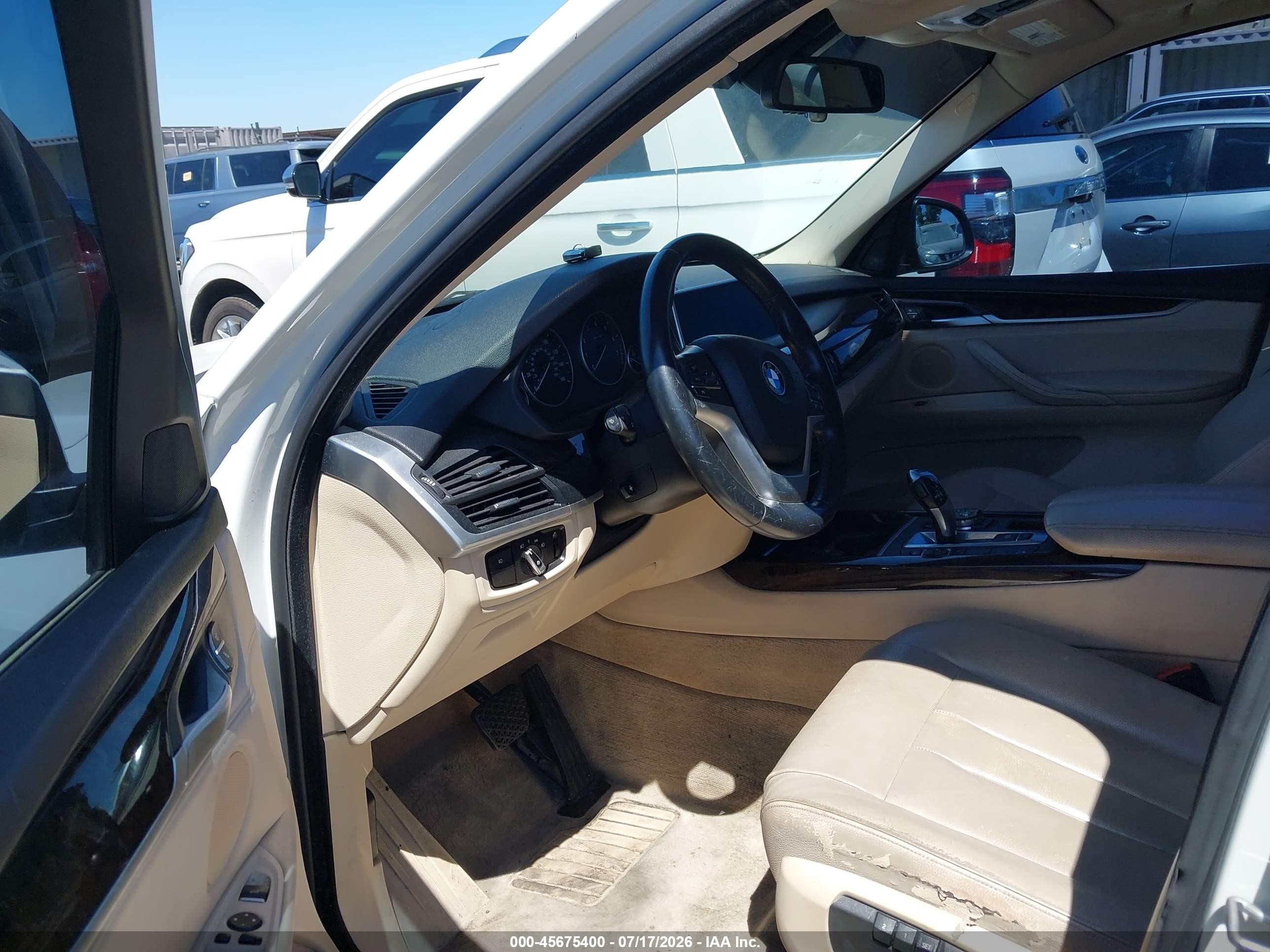 2015 Bmw X5 Sdrive35i White vin: 5UXKR2C53F0H37043
