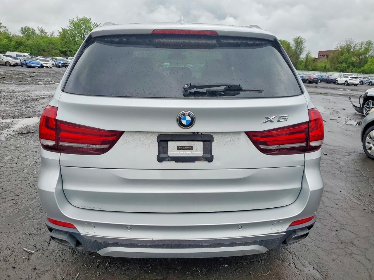 2015 Bmw X5 Xdrive50i Серебряный vin: 5UXKR6C50F0J74425